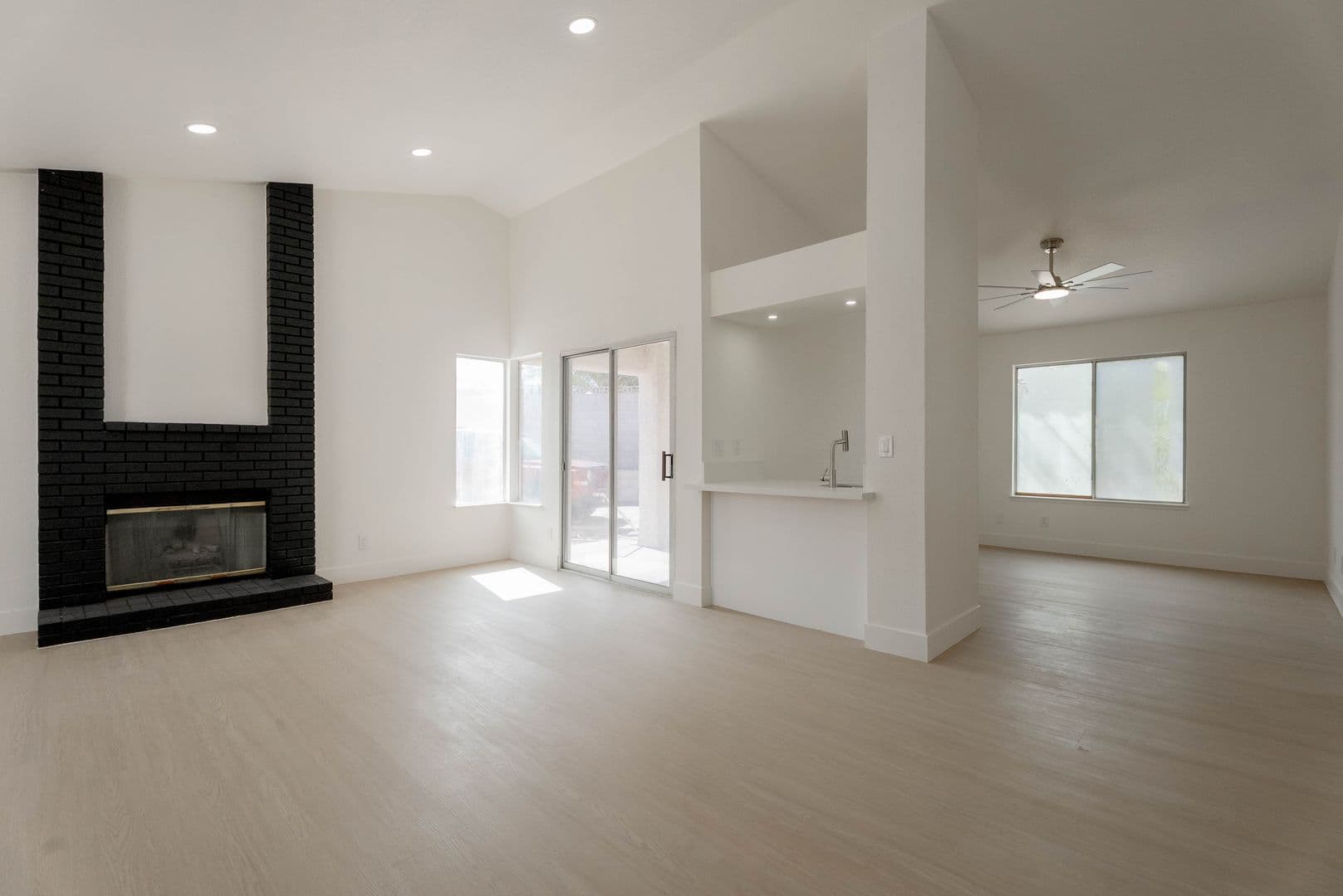 Henderson House: 2118 Fountain Springs Dr