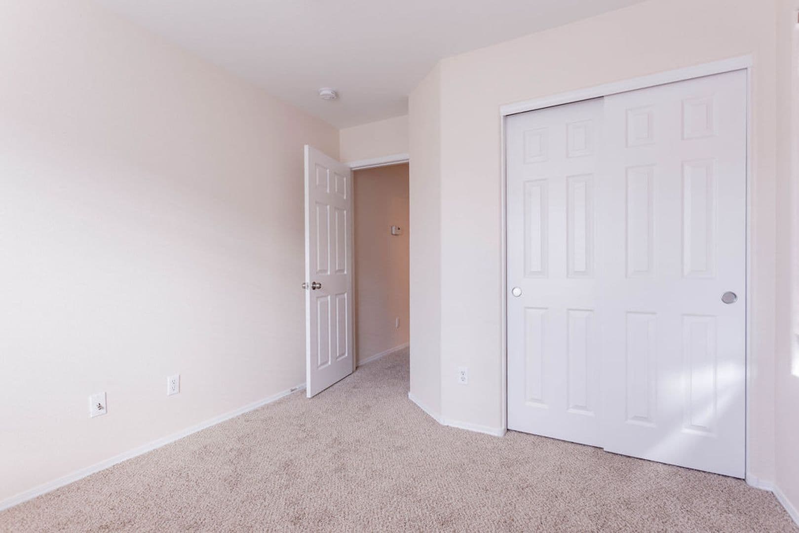 Henderson House: 6267 Castle Kennedy St