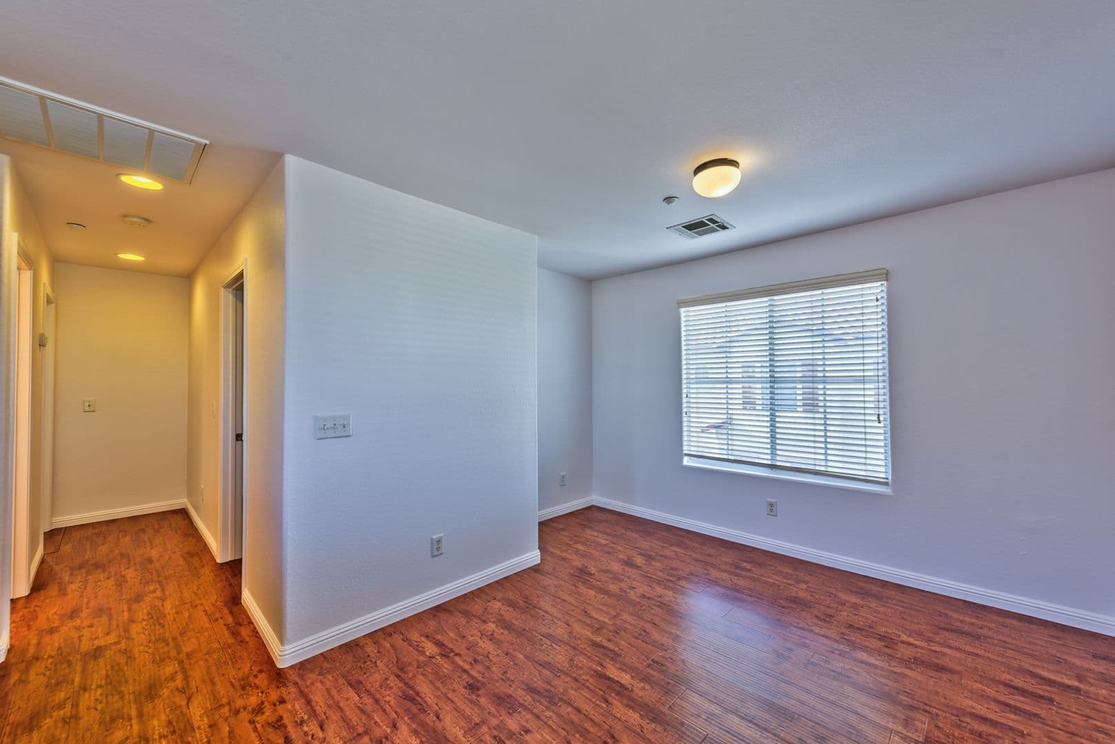 Las Vegas House: 8921 James Carl Ct