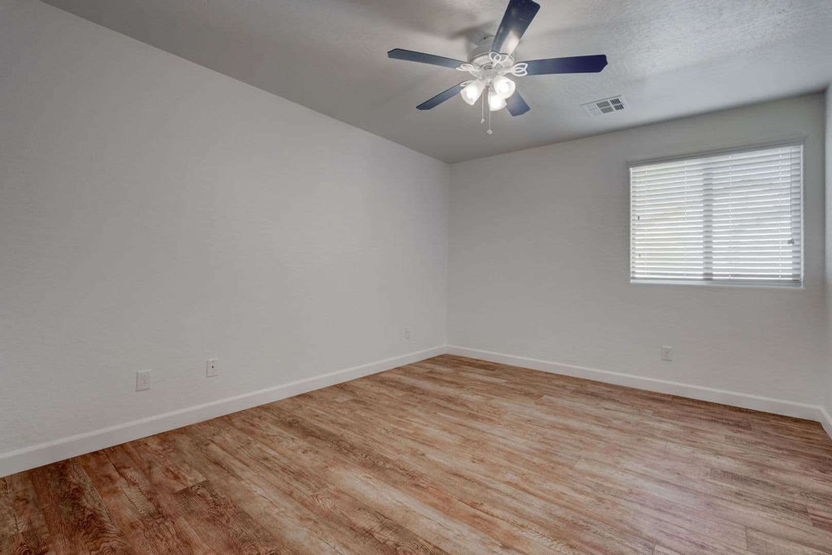 Las Vegas House: 7733 Lively Loom Ct