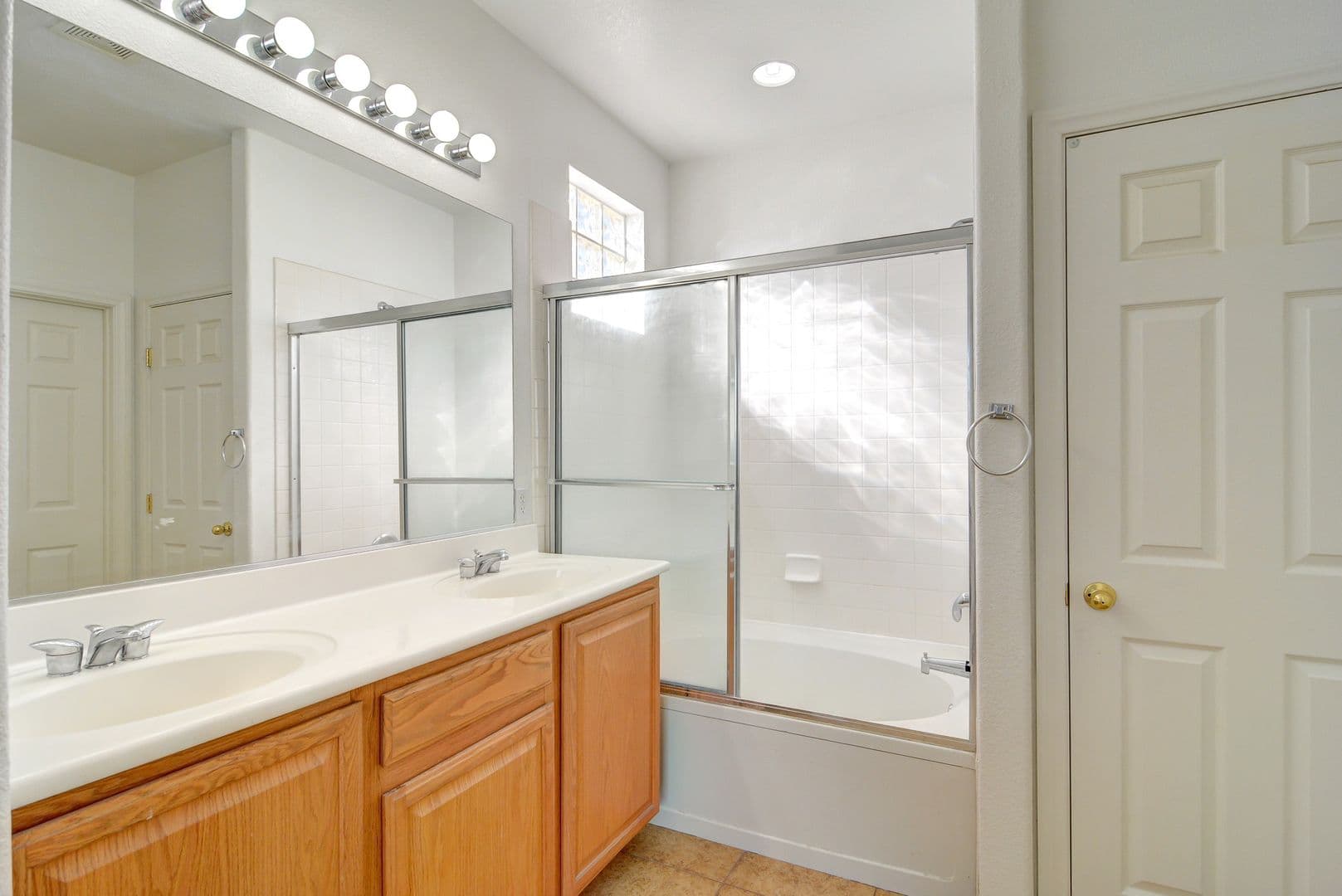 Las Vegas House: 6180 Bridgeport Hills Ave