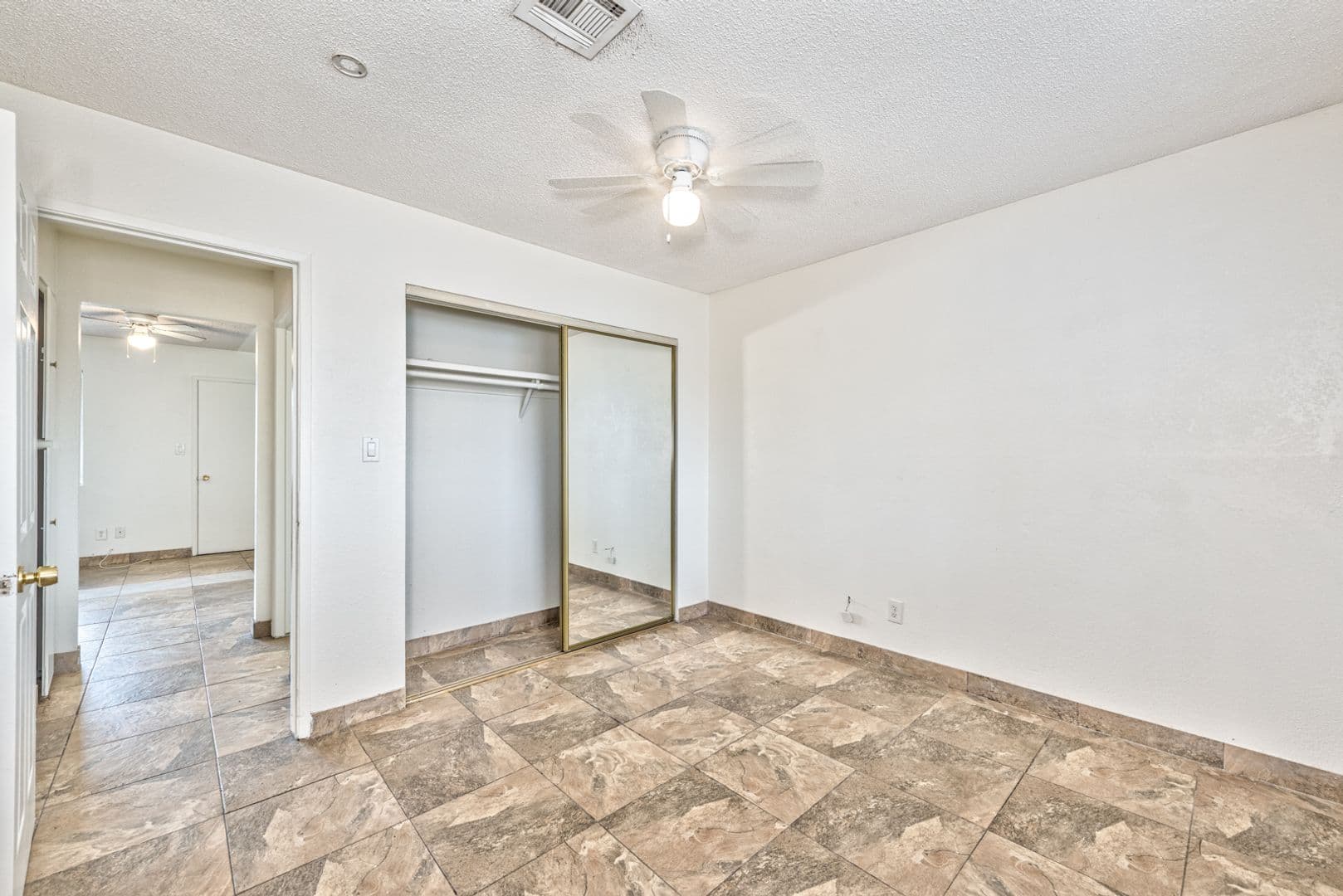 Las Vegas Apartment: 421 N Decatur Blvd