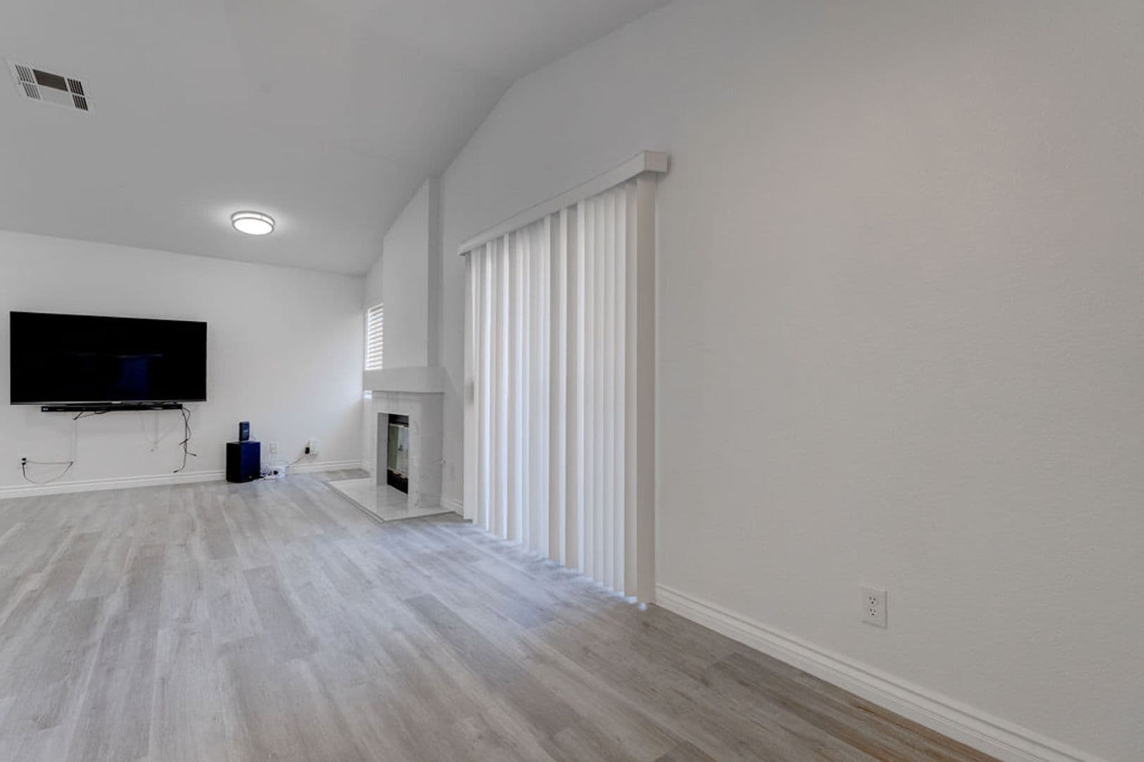 Las Vegas Condo: 600 Devonhall St #202