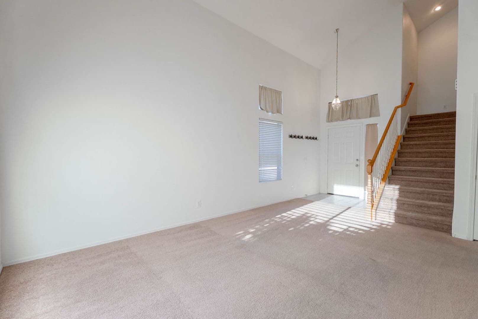 Las Vegas House: 8379 Rockefeller St