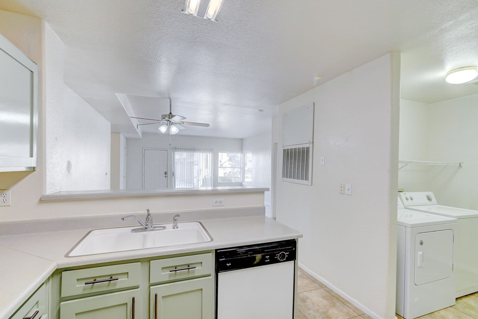 Las Vegas Townhome: 5125 W Reno Ave #1044