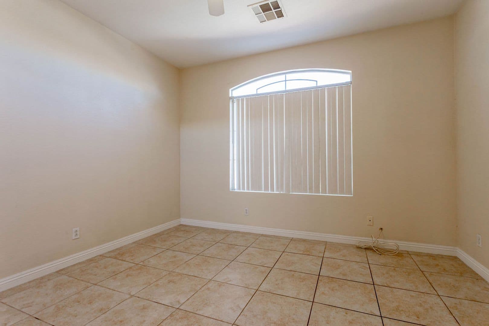 Henderson House: 1407 Hometown Ave
