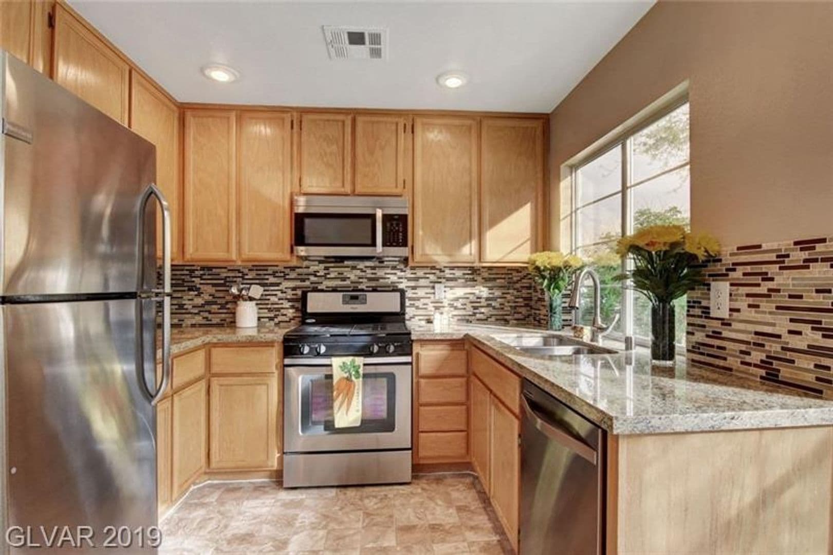 Henderson House: 2647 Ridgewater Circle