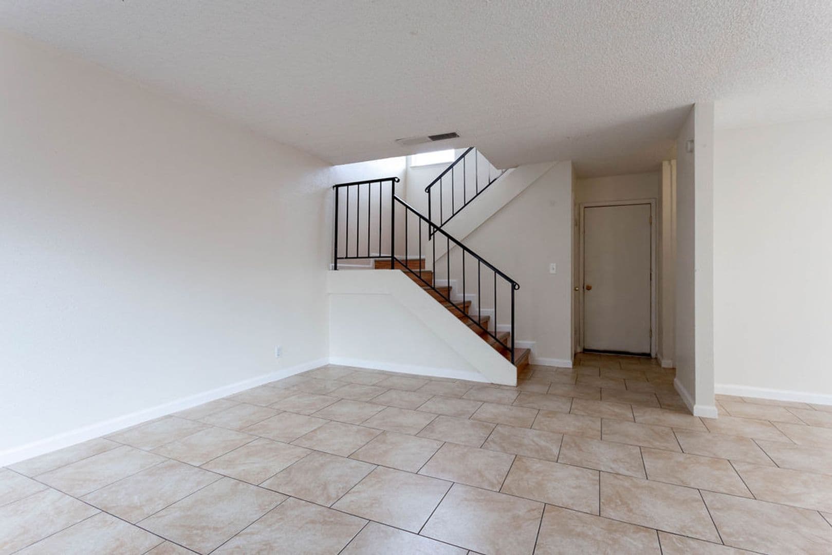 Las Vegas Townhome: 4362 Caliente St #15