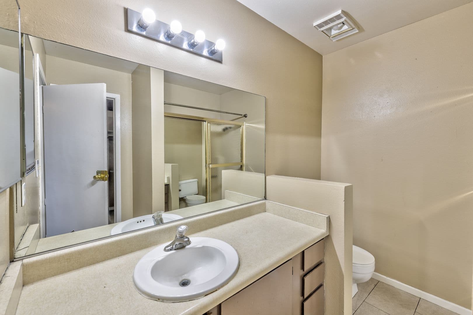 Las Vegas Townhome: 2981 Country Manor Ln # 123