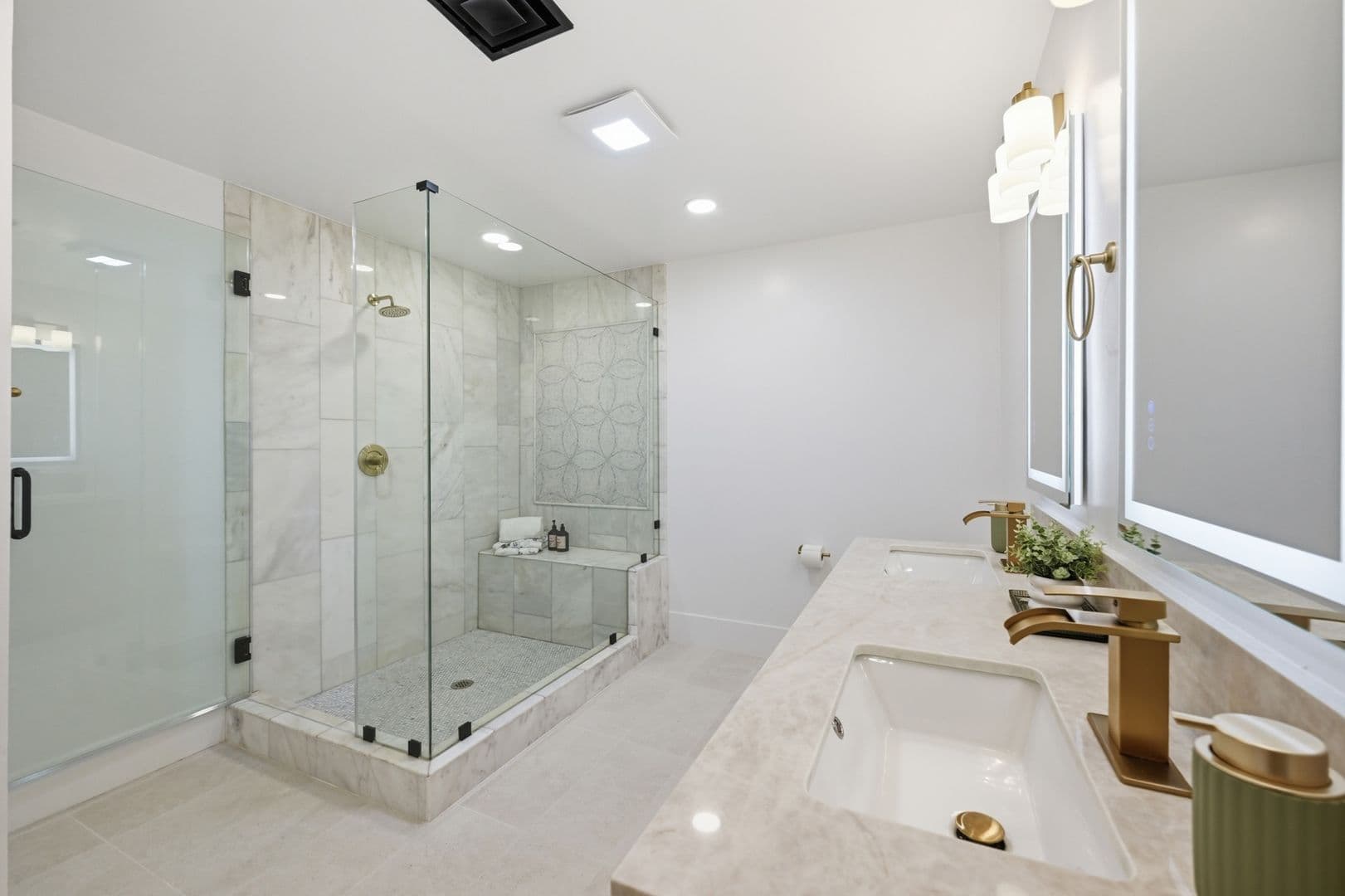 Las Vegas House: 6980 Mira Vista St