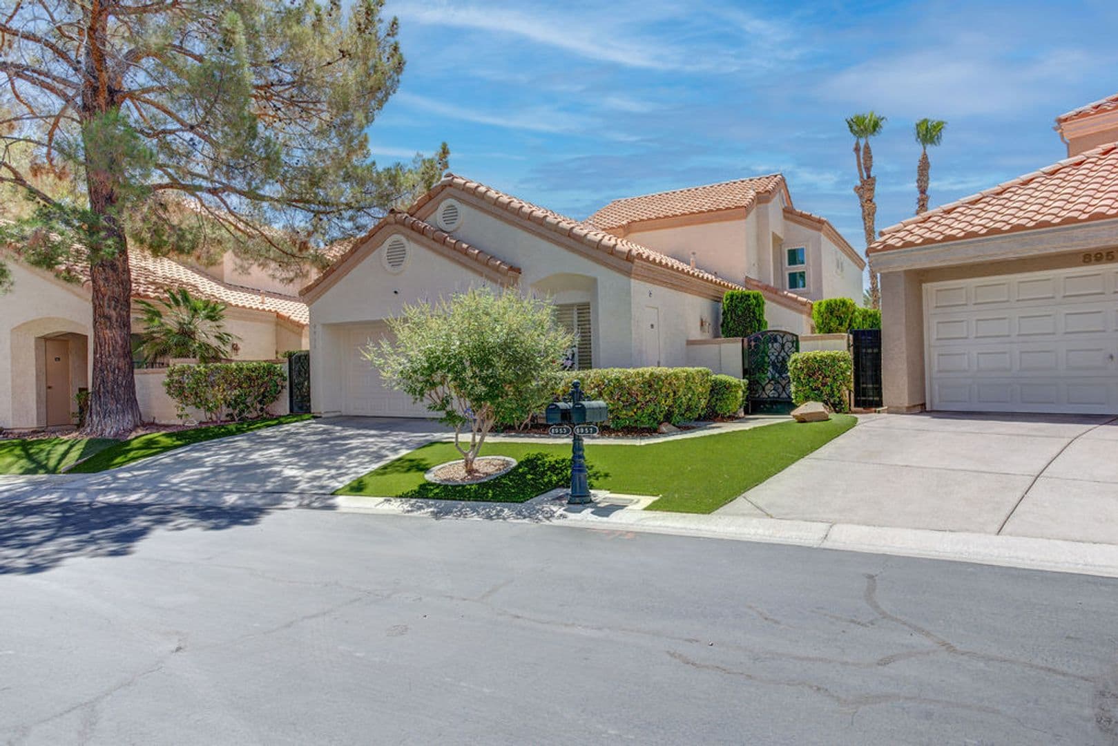 Las Vegas House: 8953 Diamond Falls Dr