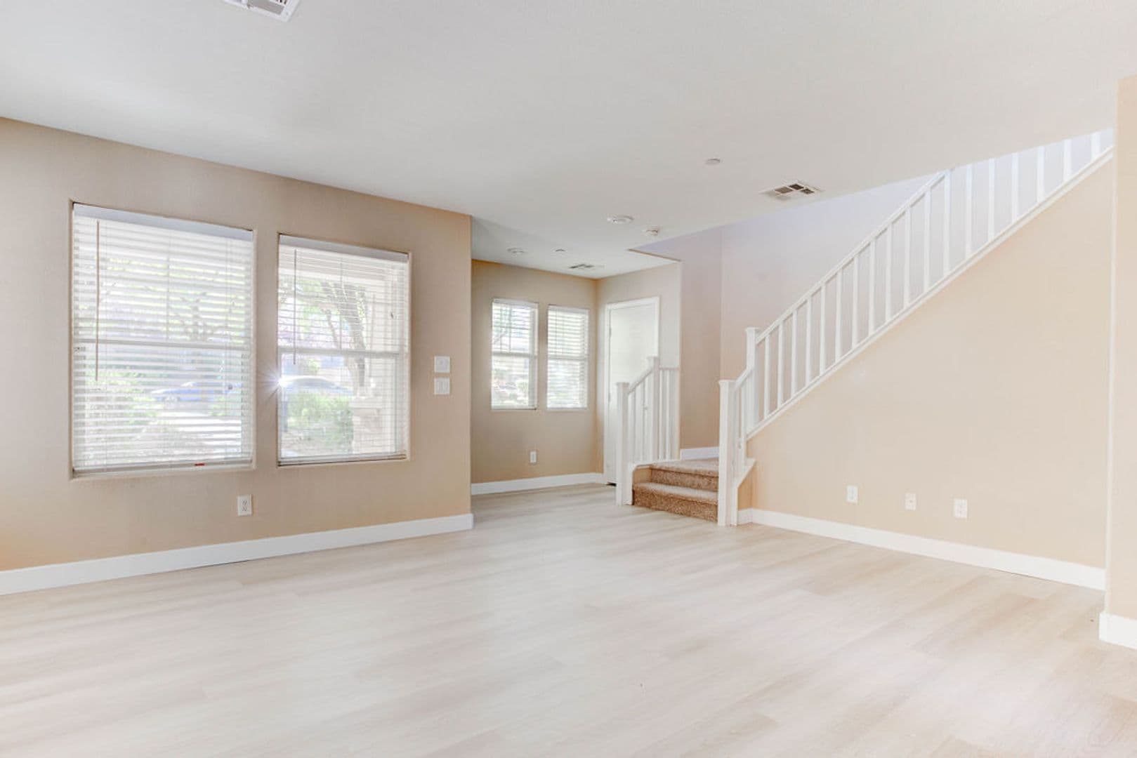 Henderson House: 3164 Degas Tapestry Ave