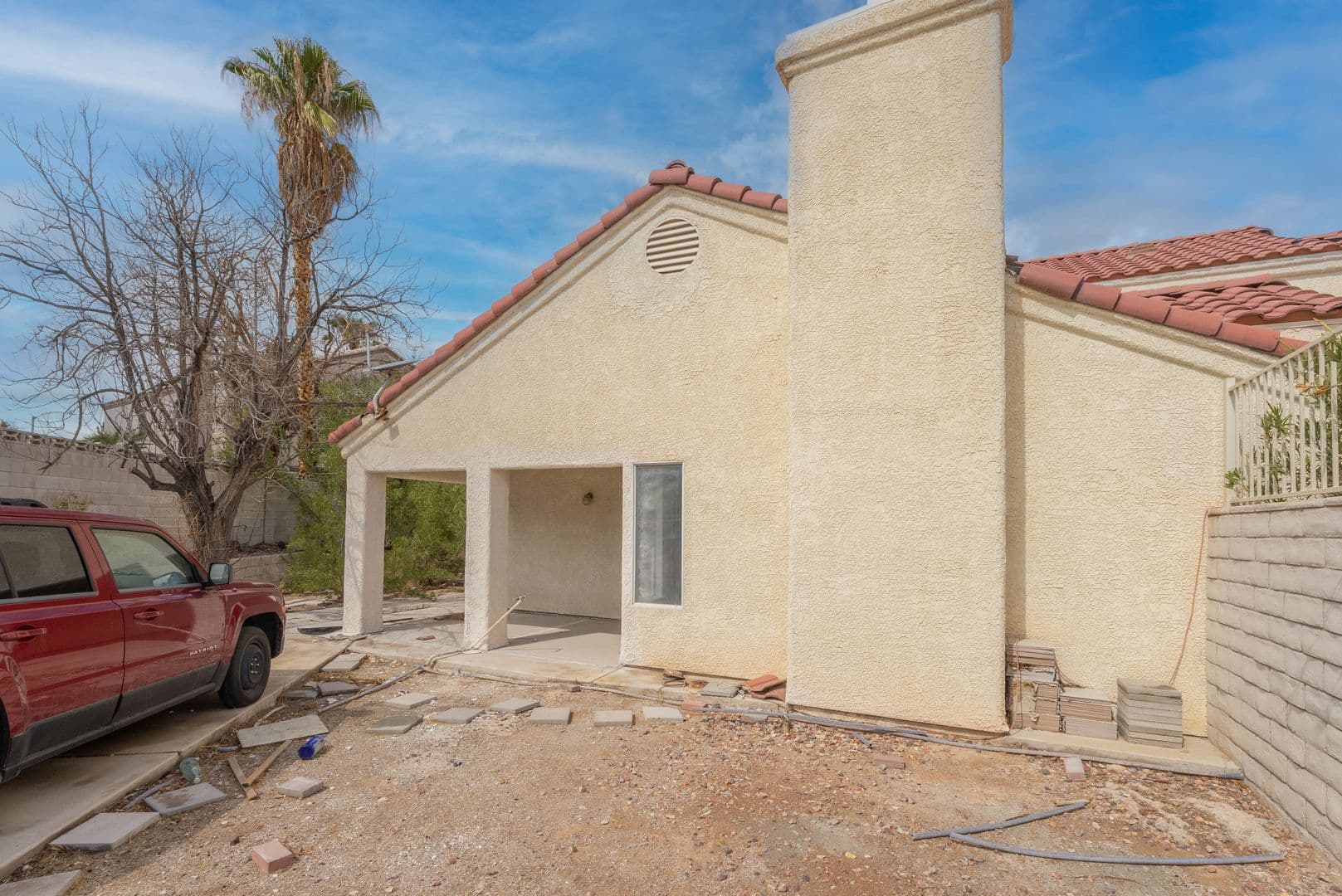 Henderson House: 2118 Fountain Springs Dr