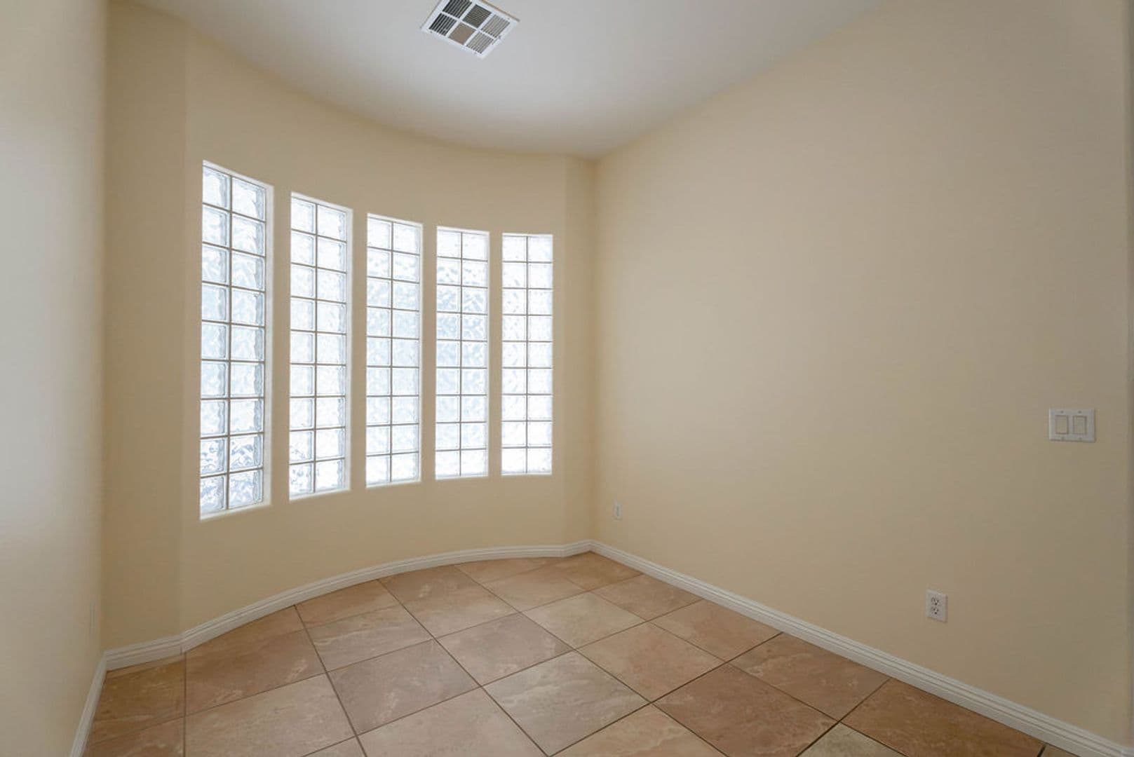 Las Vegas House: 9216 Worsley Park Pl
