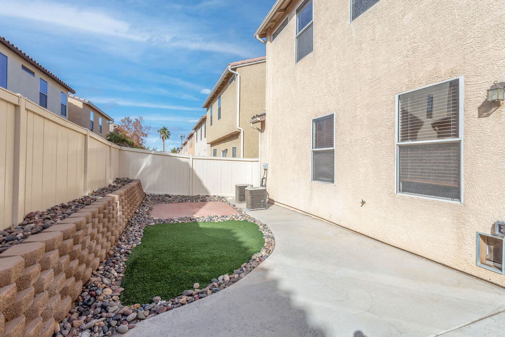 Henderson House: 6267 Castle Kennedy St