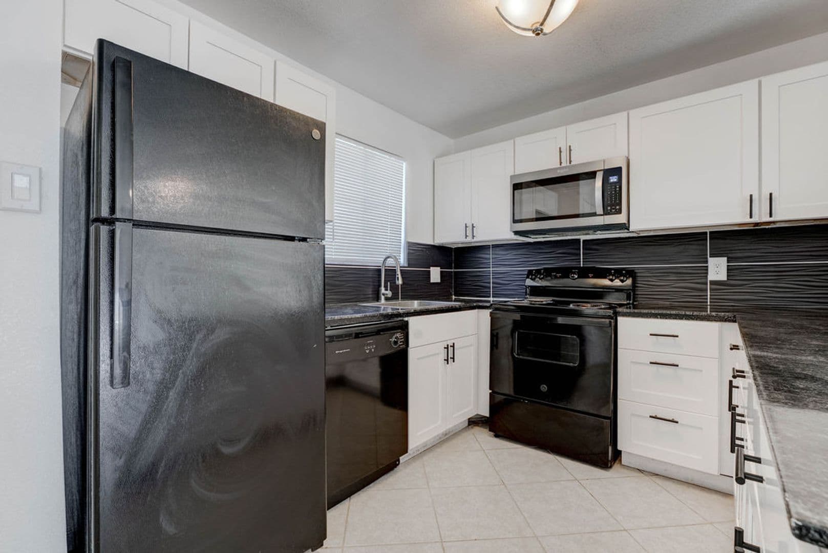 Las Vegas House: 5396 S. Swenson St #30