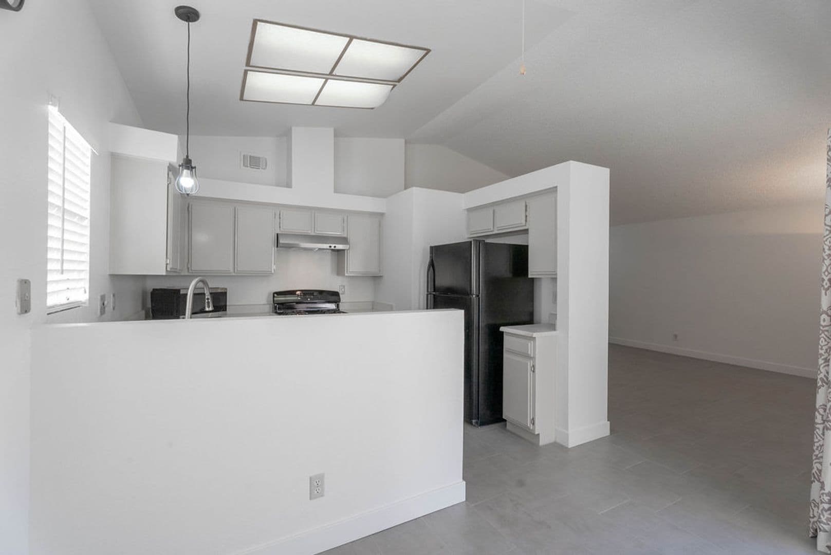 Las Vegas House: 7045 Sawtooth Dr
