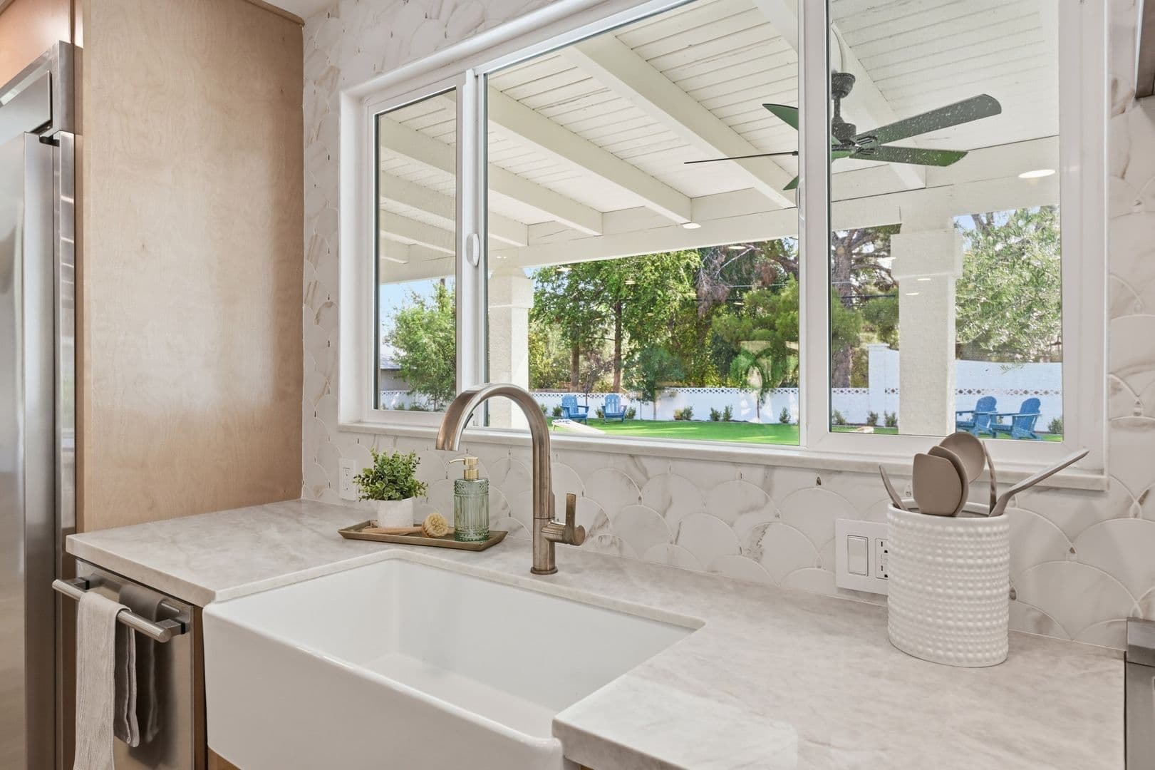 Las Vegas House: 6980 Mira Vista St