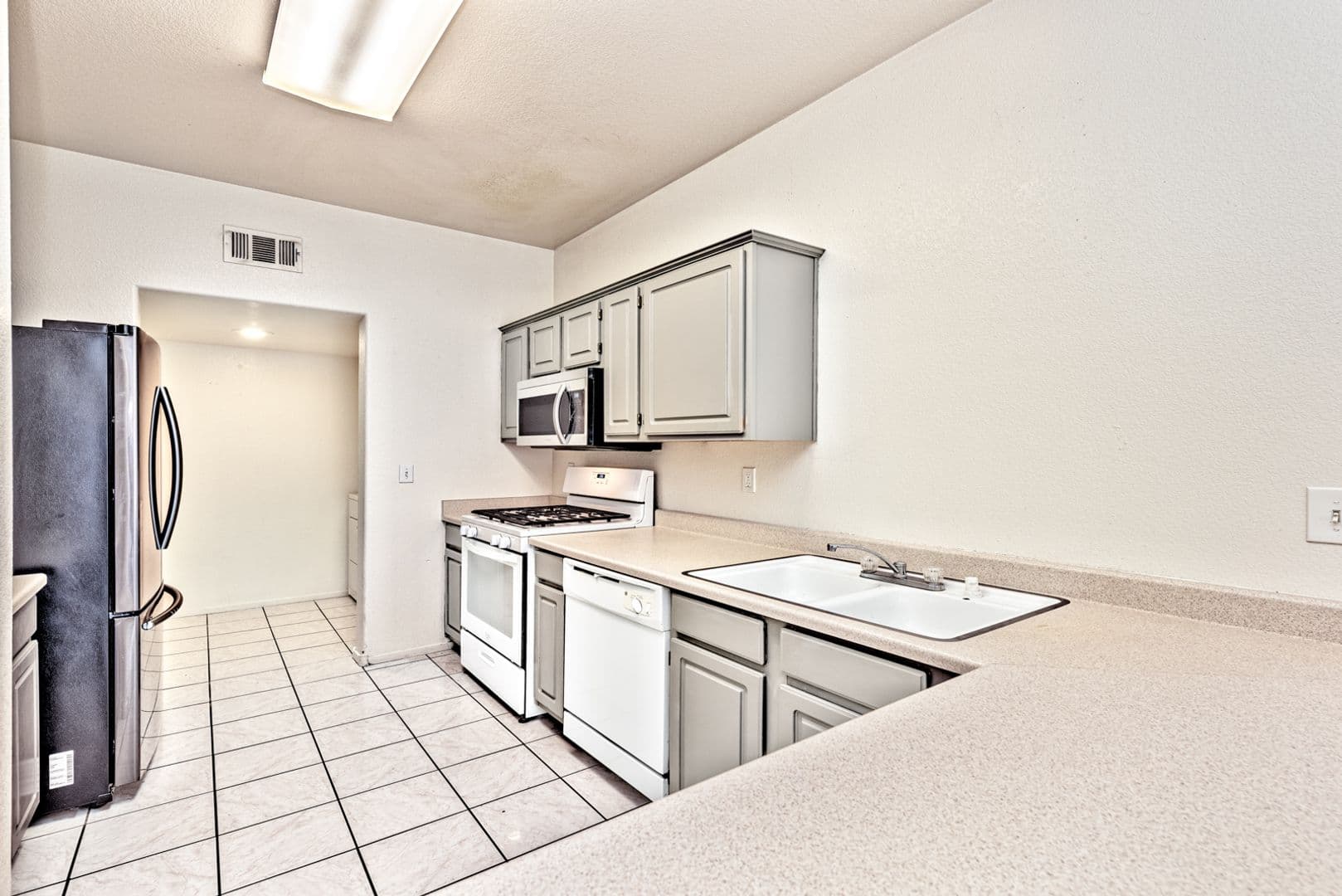 Henderson Townhome: 1637 Cave Spring Dr
