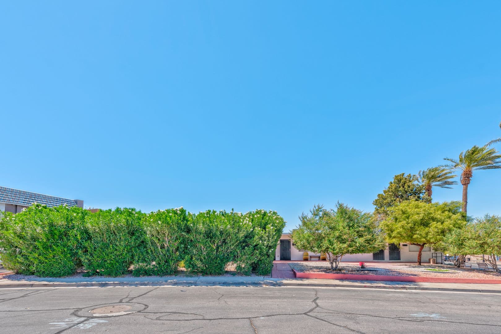 Henderson Apartment: 342 S Water St