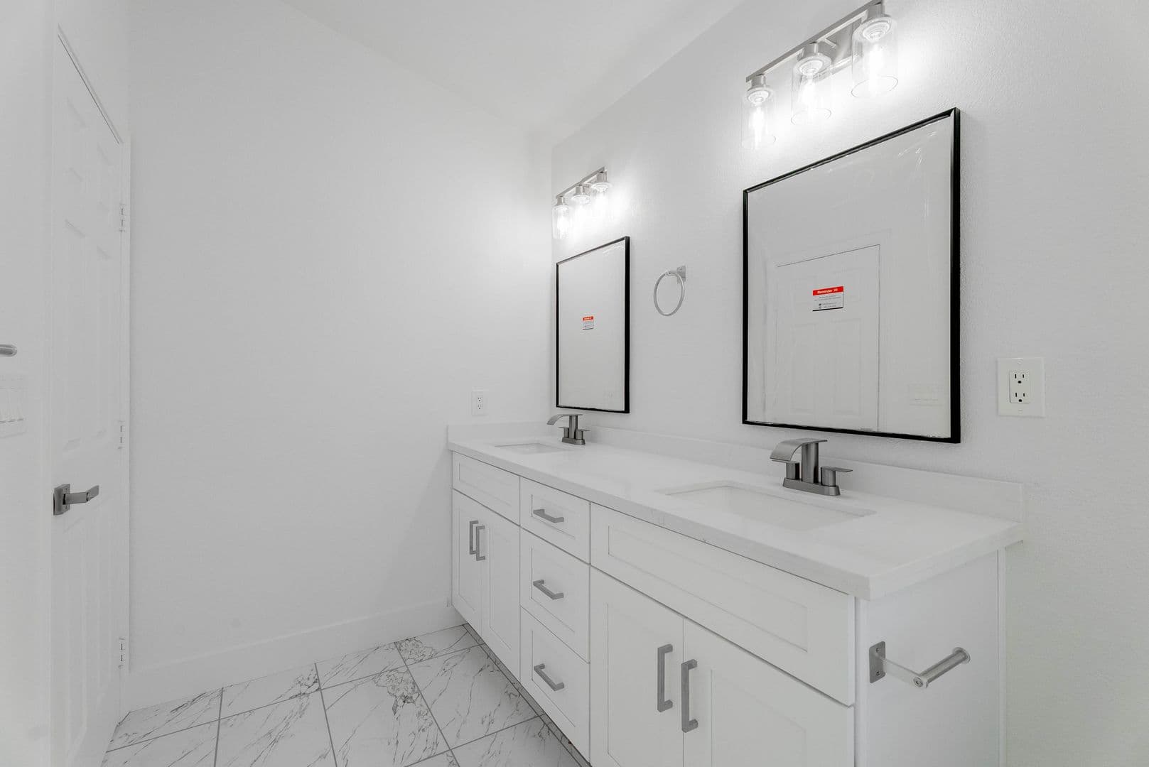 Henderson House: 2118 Fountain Springs Dr