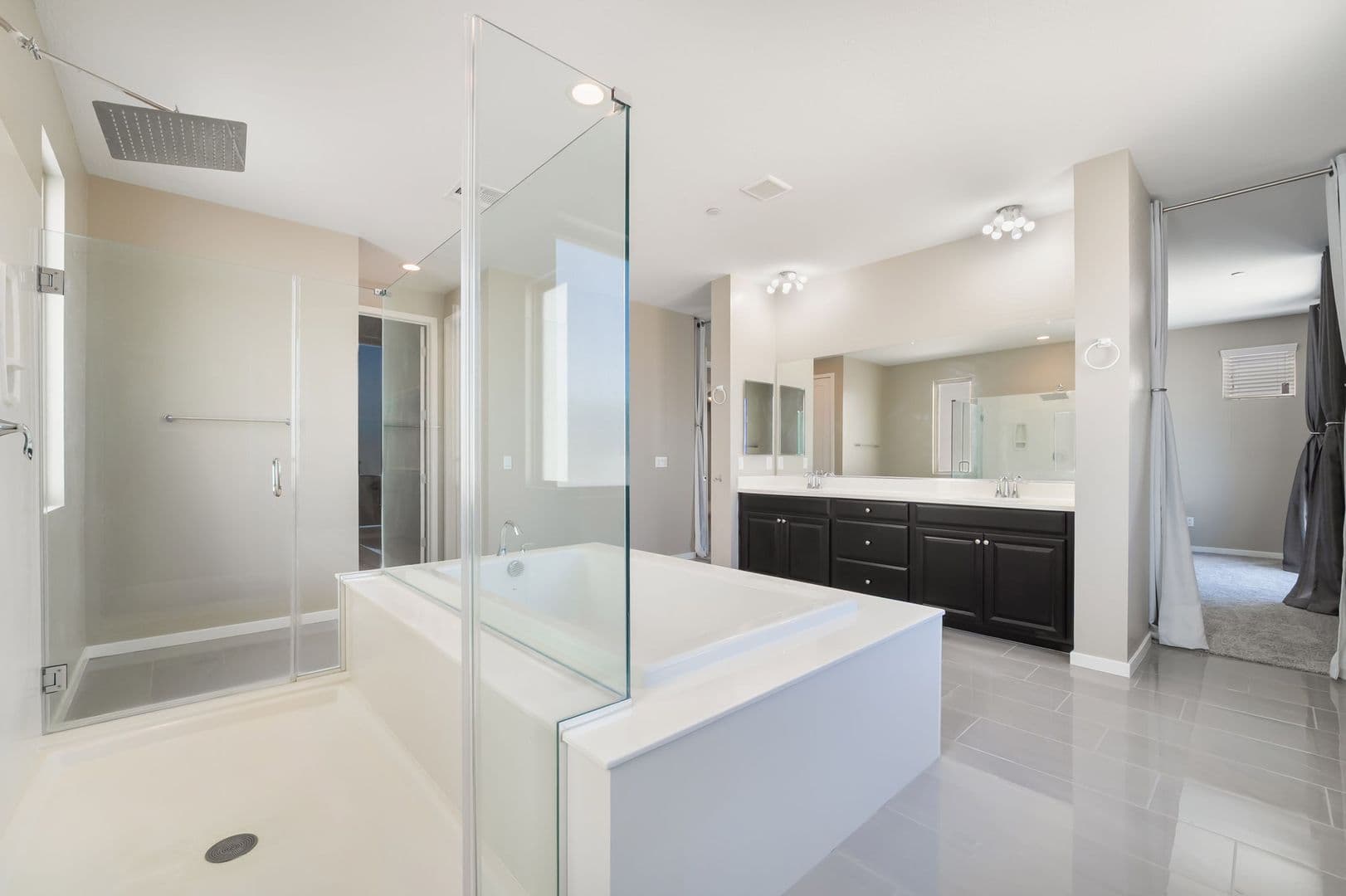 Henderson House: 813 Horizon Canyon Dr