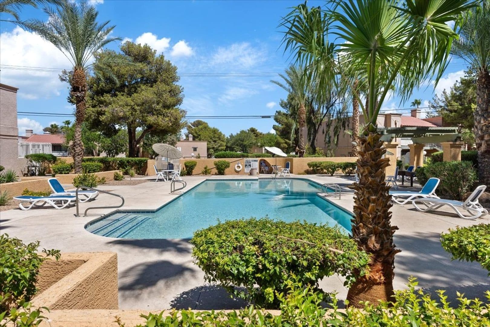 Las Vegas House: 5154 S Jones Blvd #203