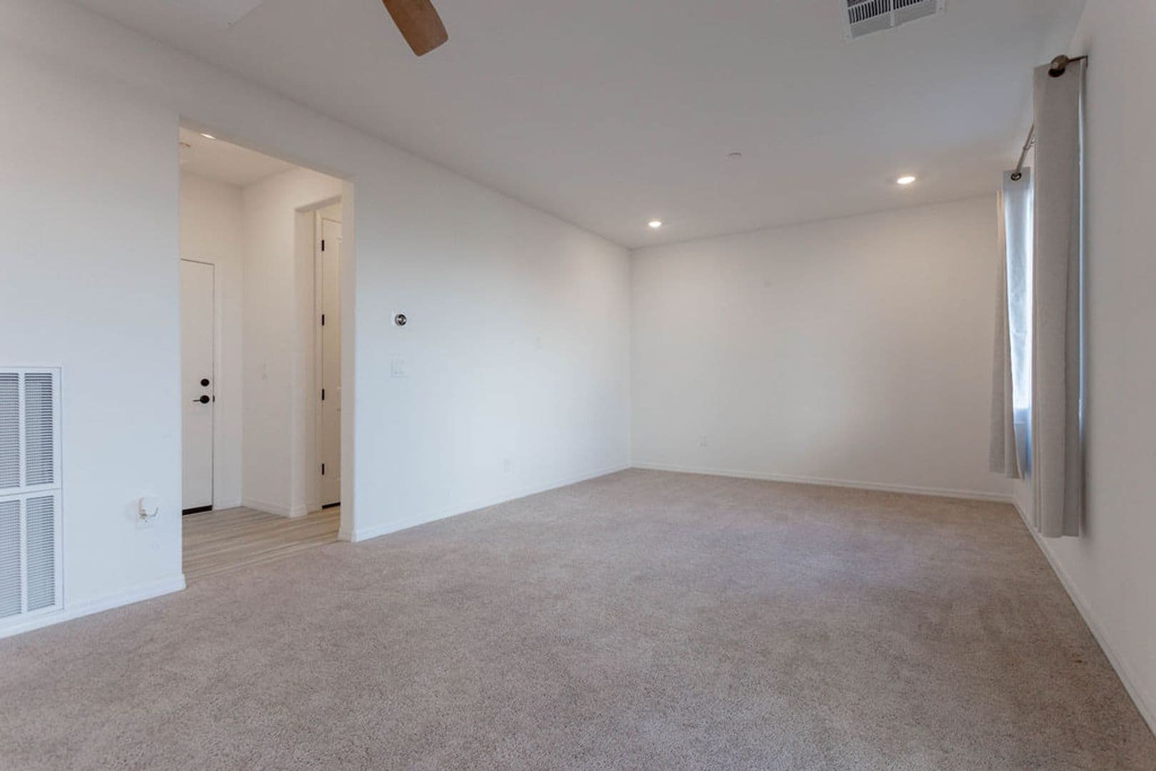 Las Vegas House: 11568 Midnight Melody Ave