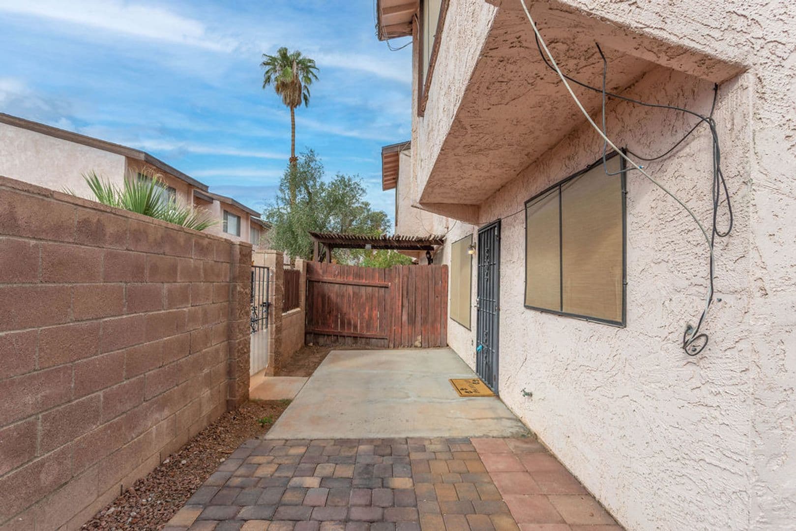 Las Vegas Townhome: 4362 Caliente St #15