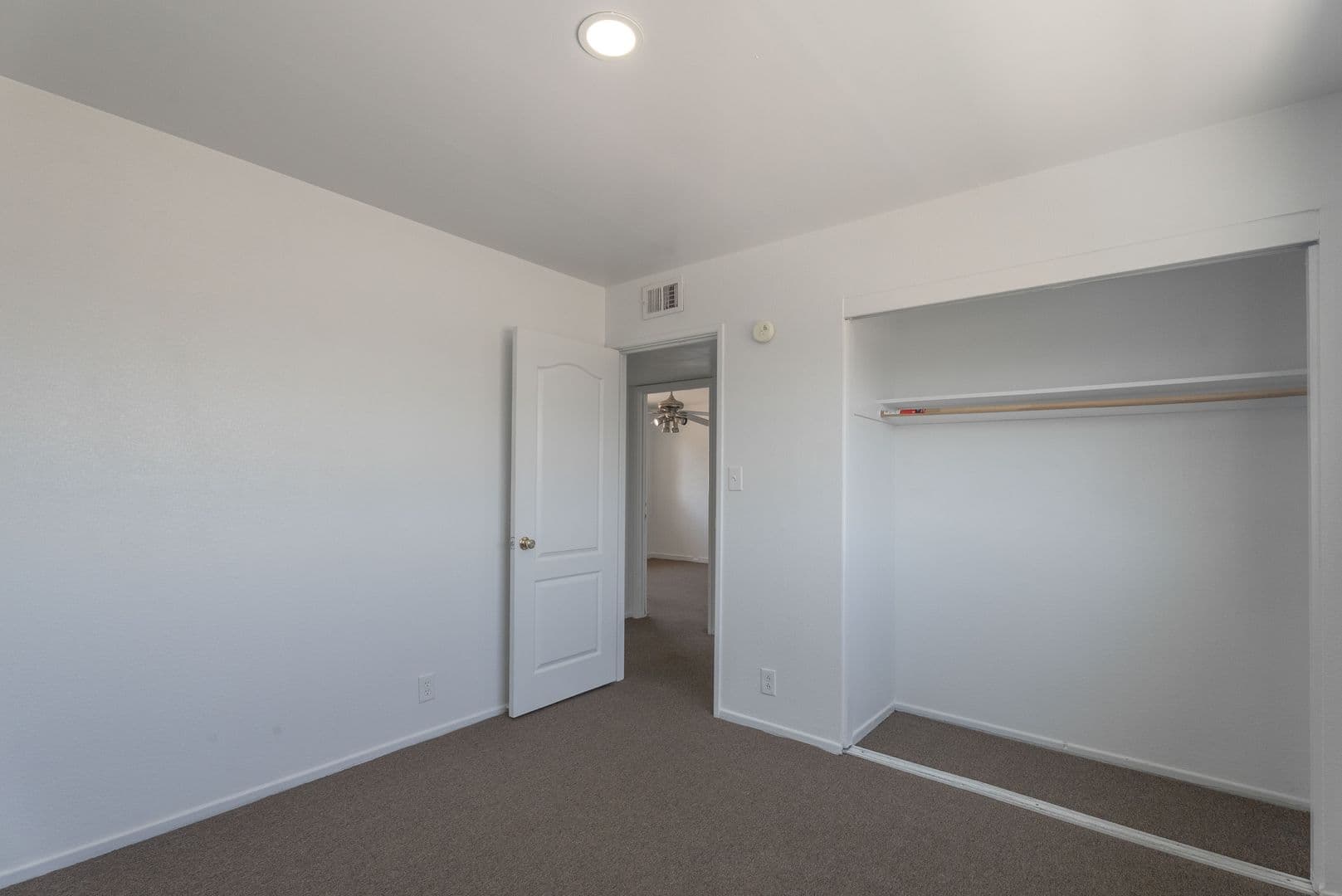 Las Vegas House: 2298 Golden Arrow Dr