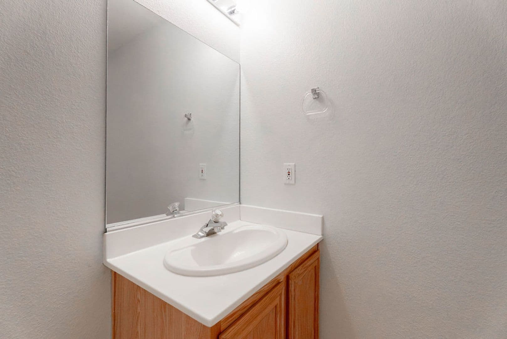 Las Vegas House: 8379 Rockefeller St