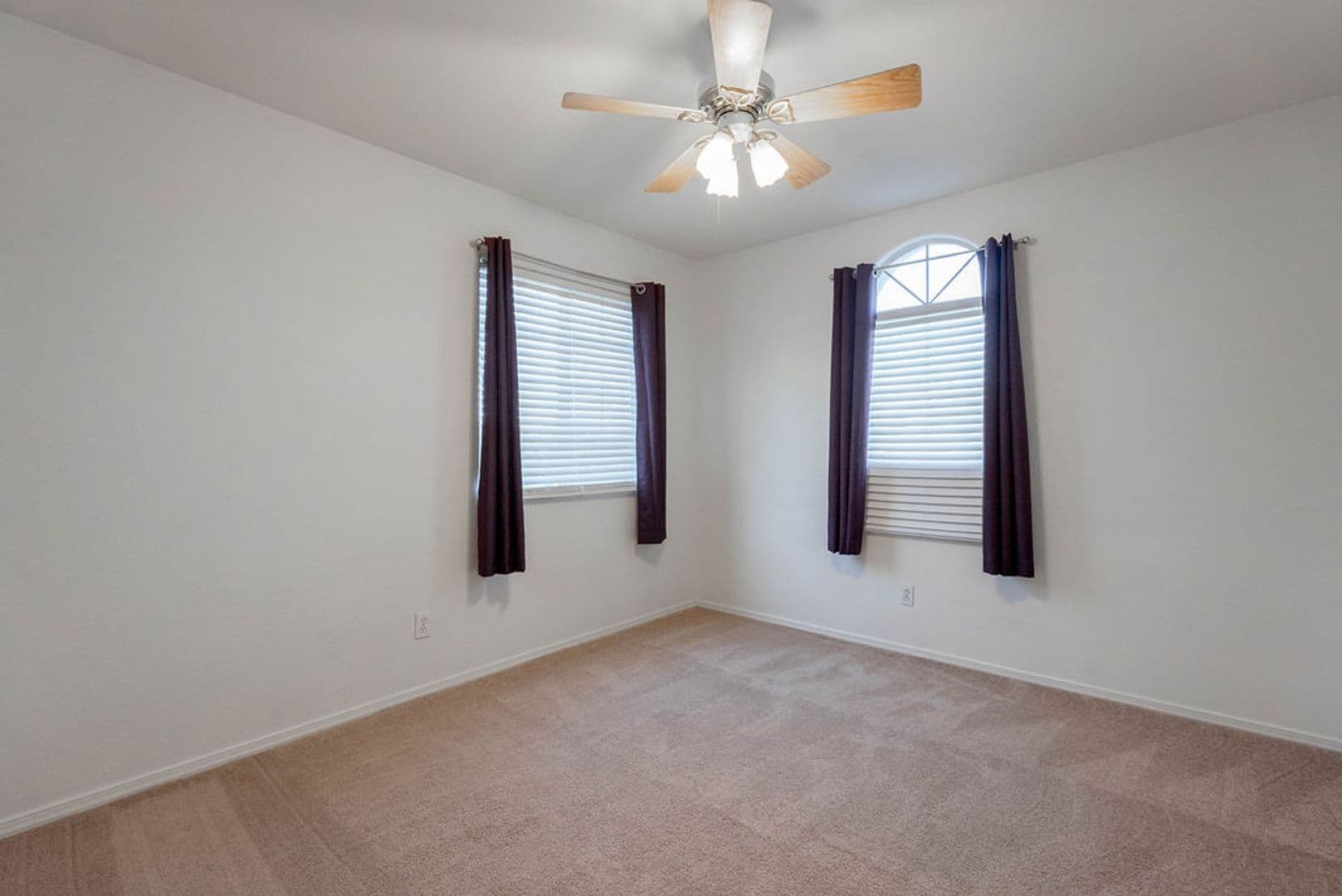 Las Vegas House: 8379 Rockefeller St