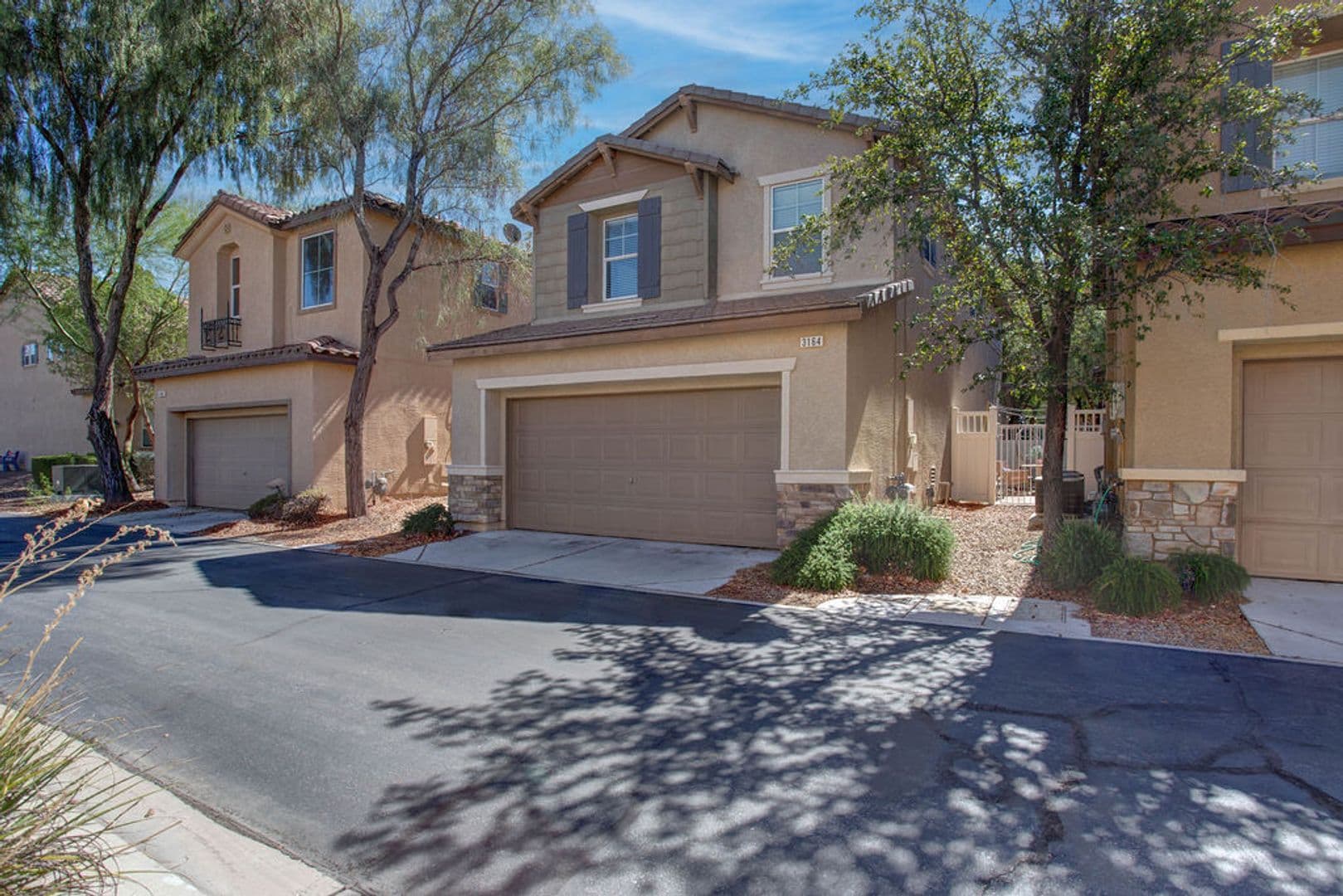 Henderson House: 3164 Degas Tapestry Ave