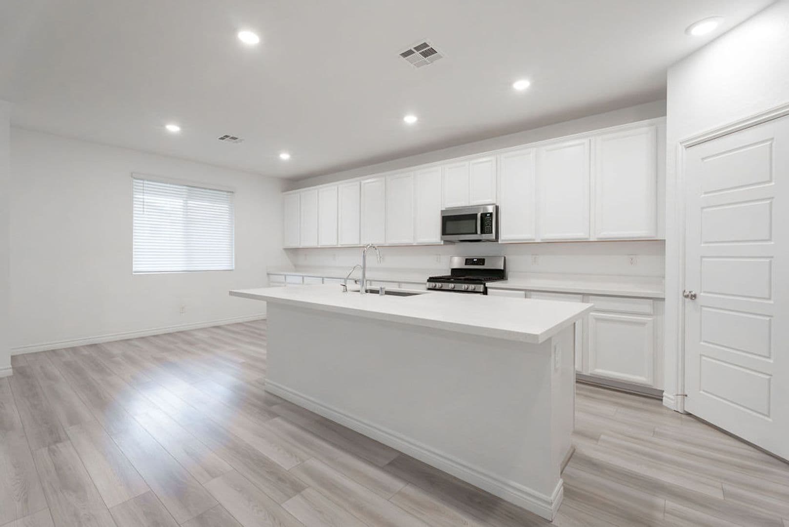Las Vegas House: 6822 Greensmen Ave