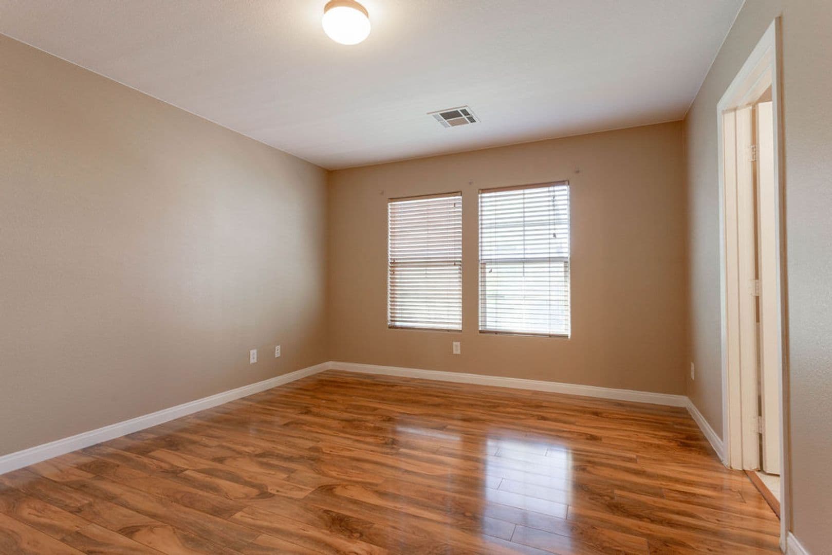 Las Vegas Townhome: 6250 W Arby Ave #195