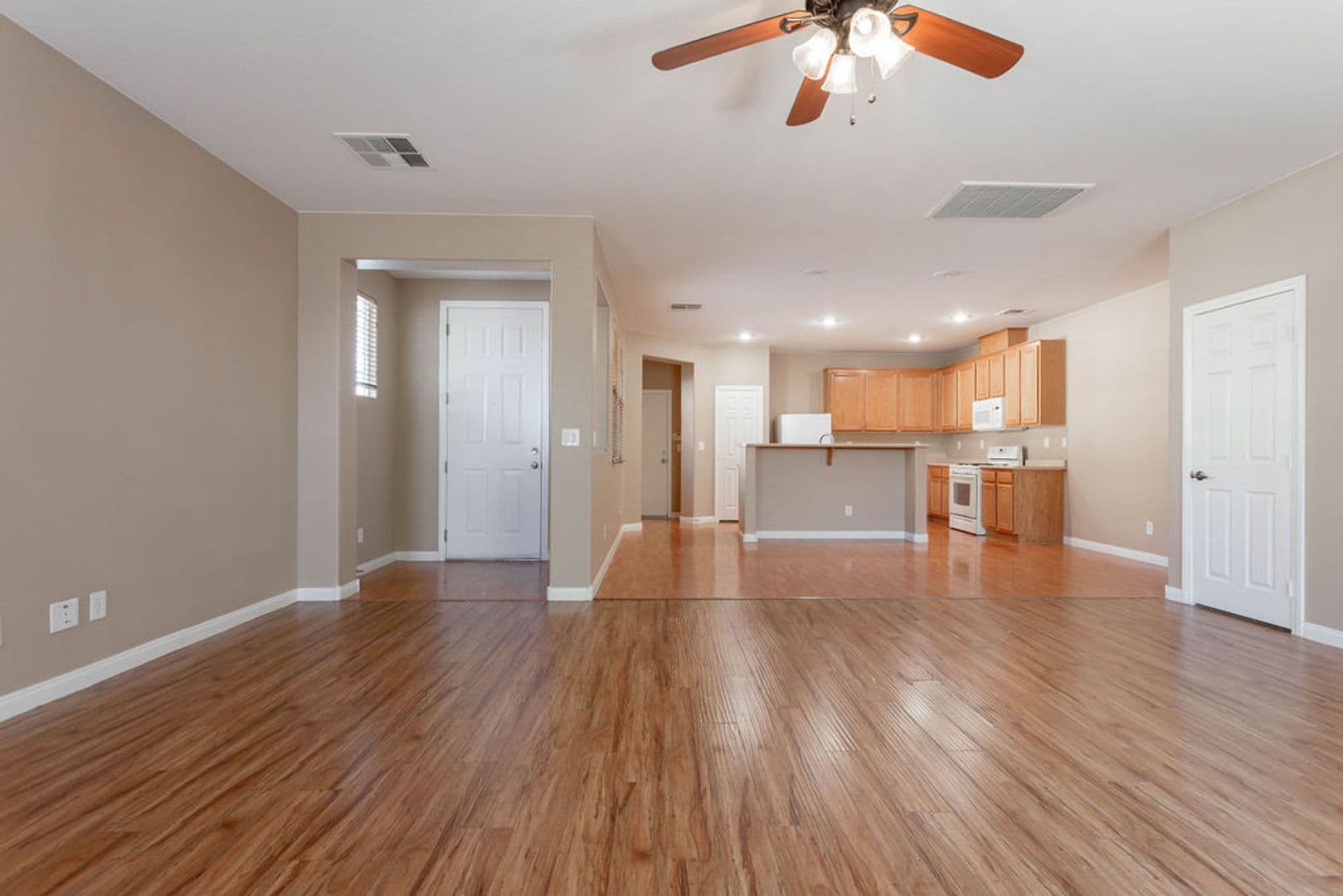 Las Vegas Townhome: 6250 W Arby Ave #195