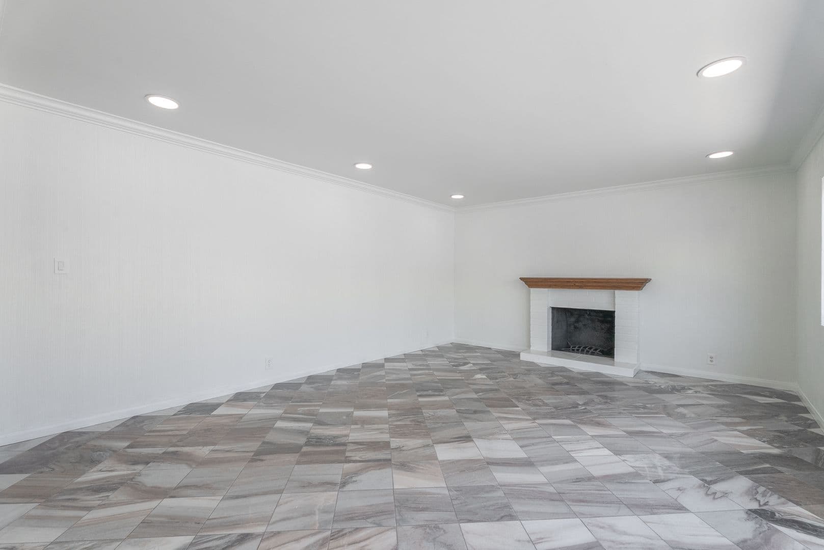 Las Vegas House: 2298 Golden Arrow Dr