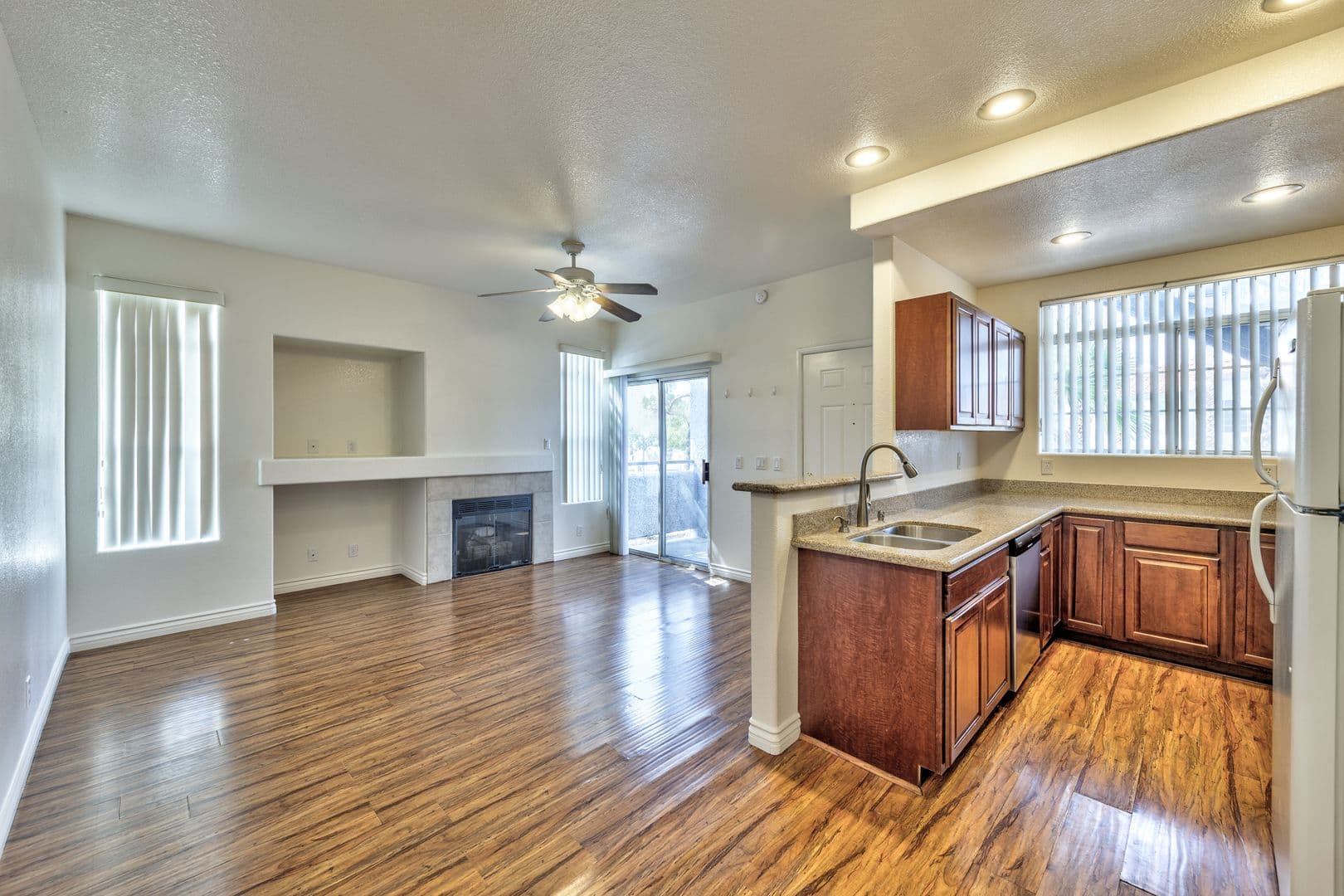 Henderson Condo: 2201 Ramsgate Dr #118