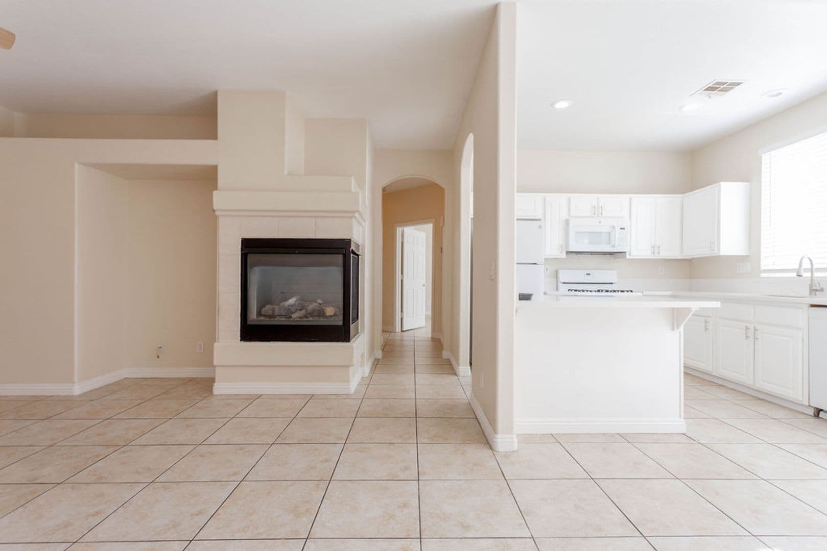 Henderson House: 1407 Hometown Ave