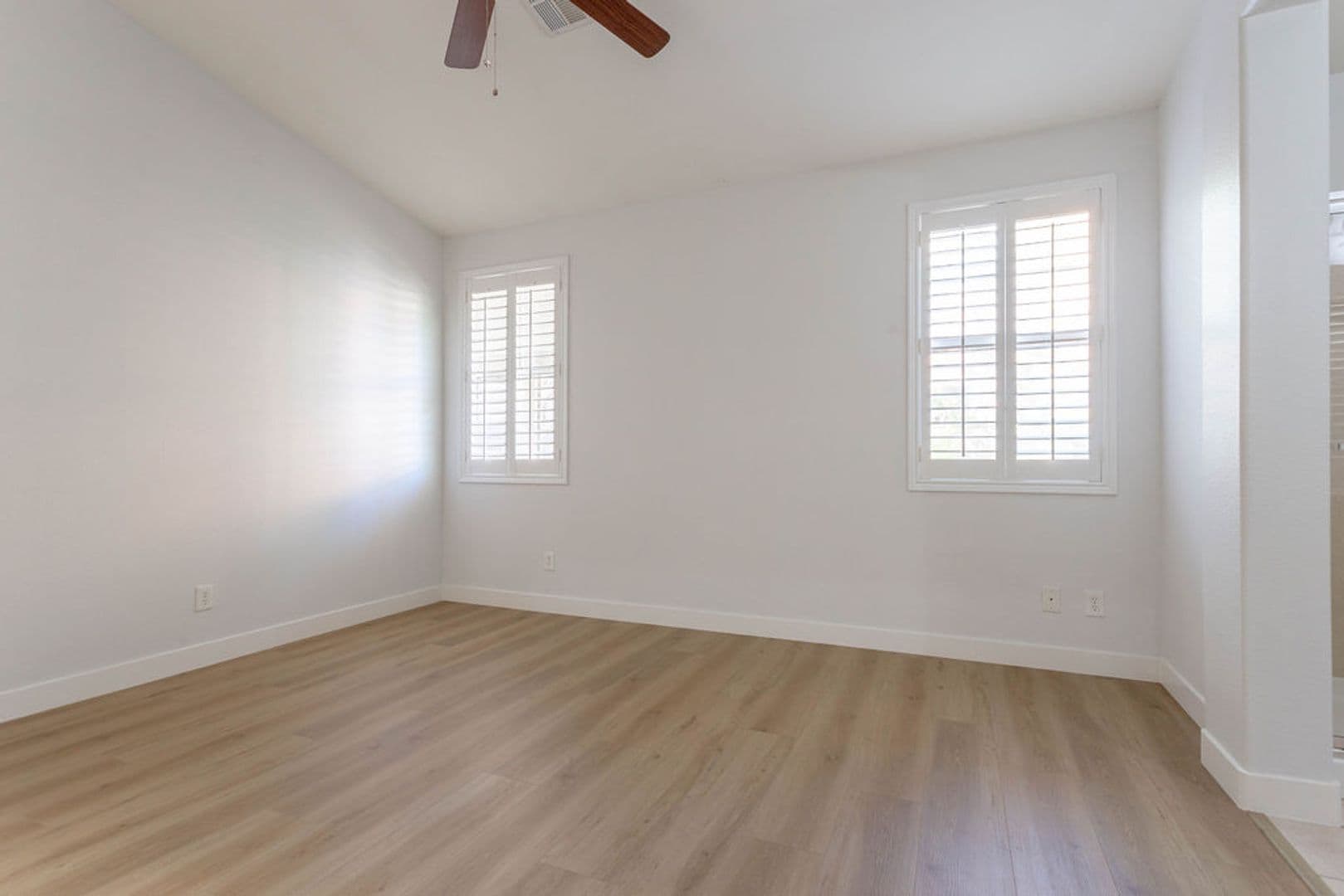 Las Vegas House: 9122 Sendero Ave