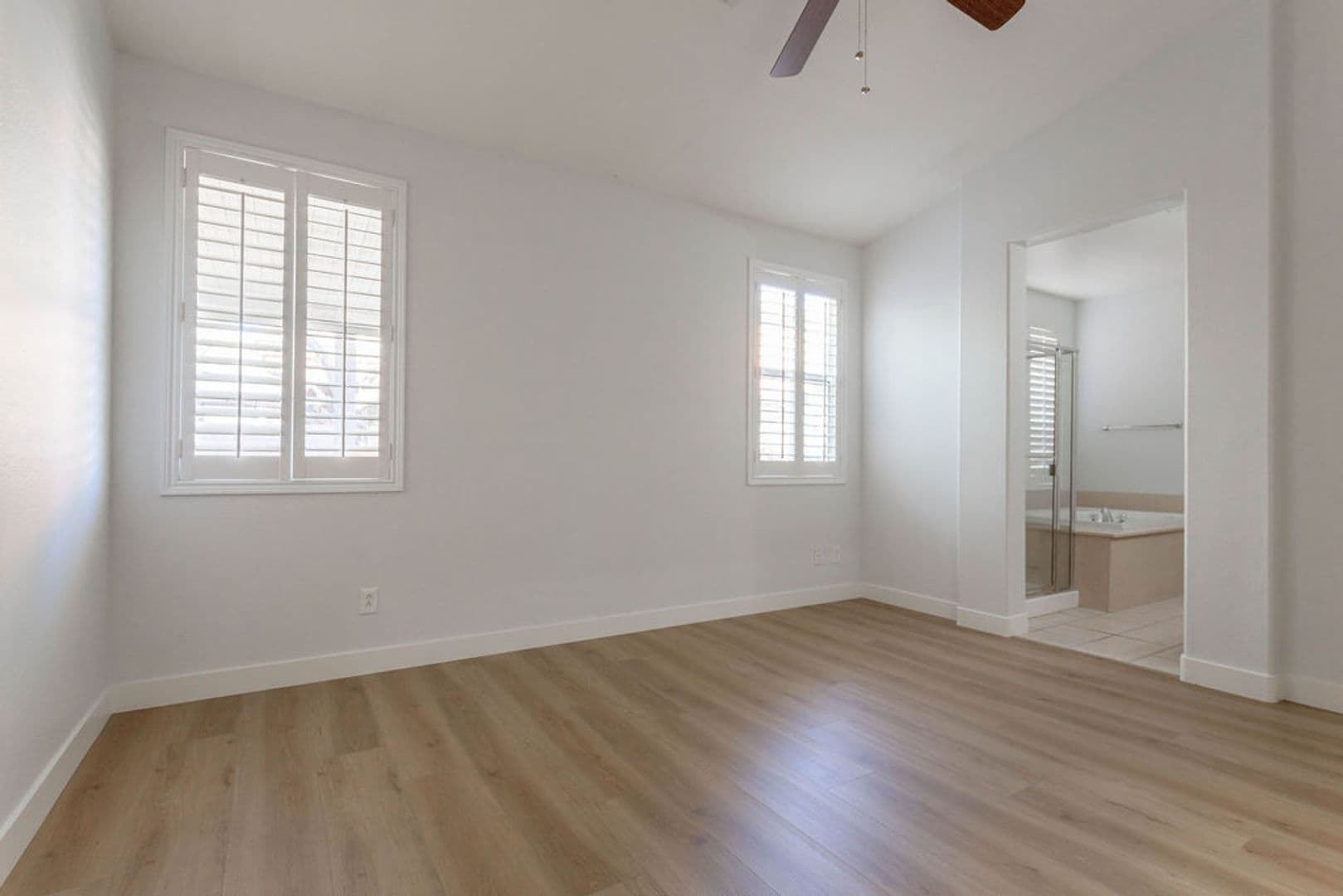 Las Vegas House: 9122 Sendero Ave