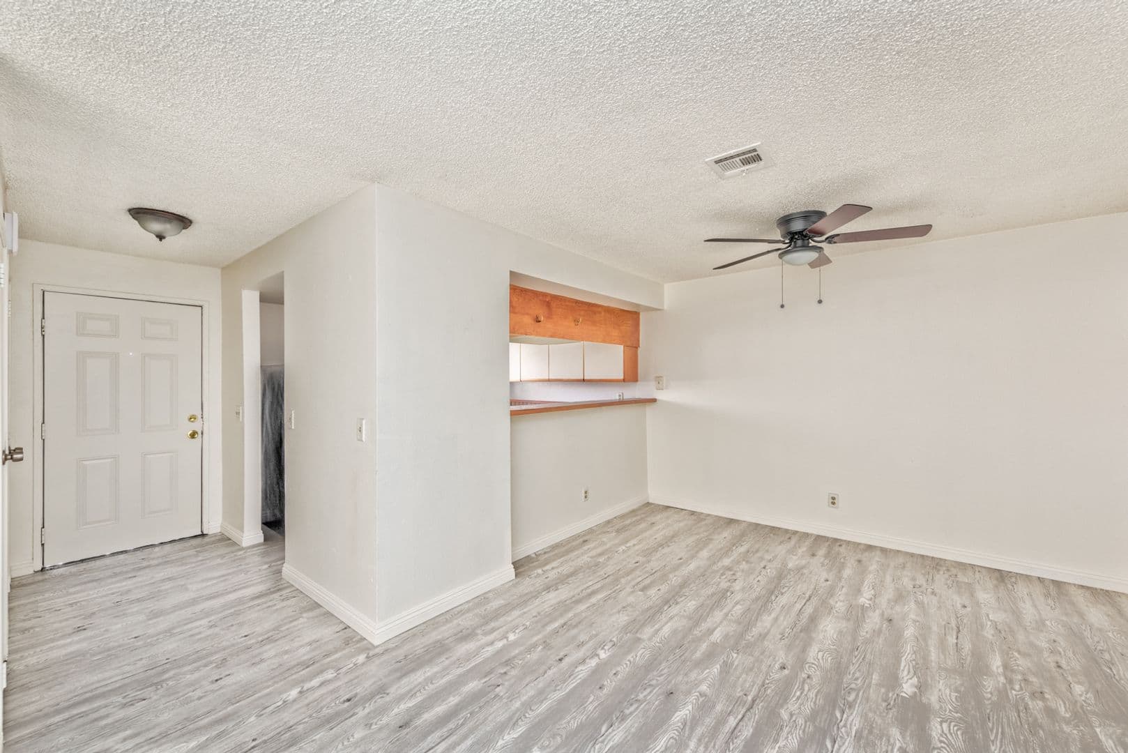 Las Vegas House: 2080 Karen Ave - B63