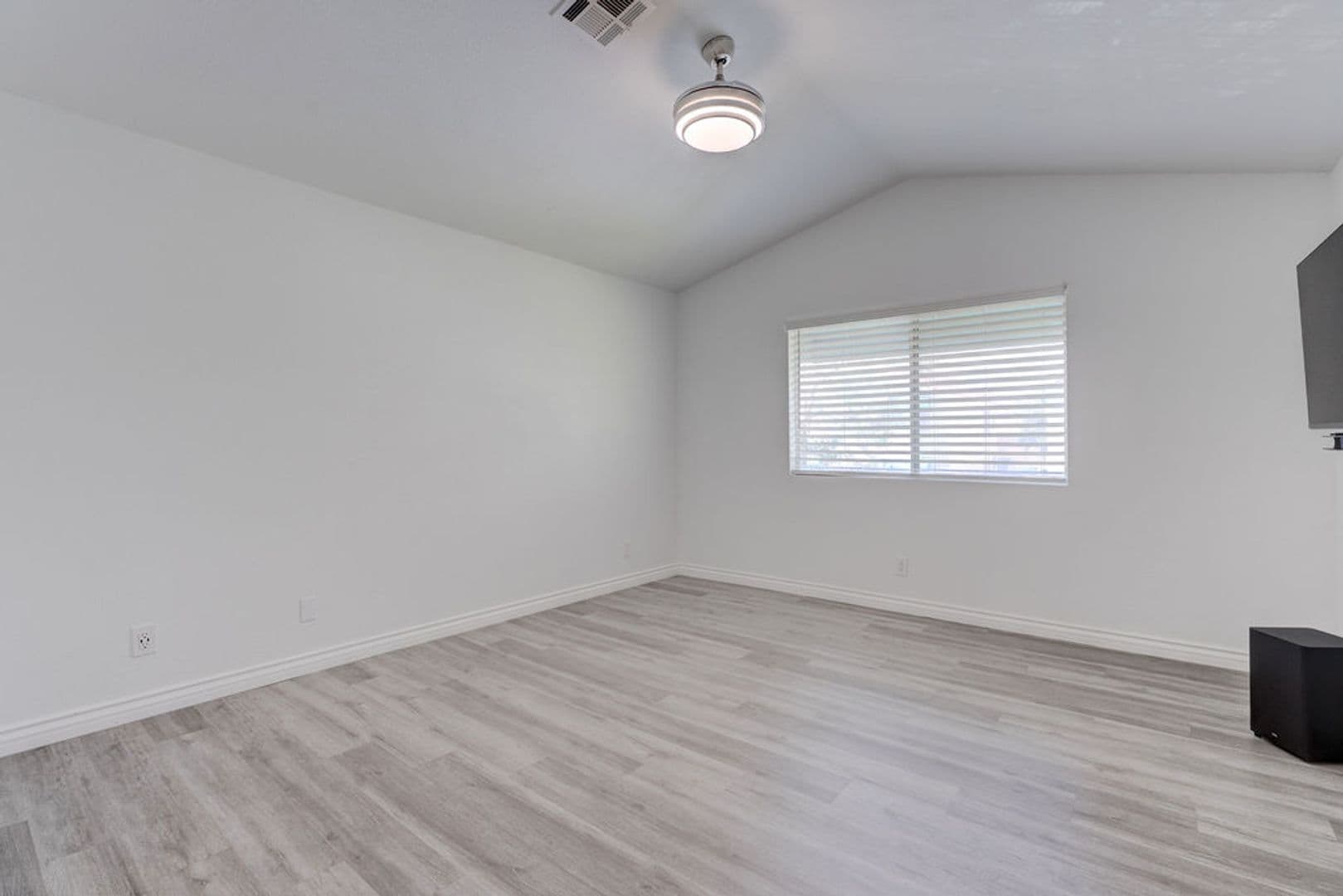 Las Vegas Condo: 600 Devonhall St #202