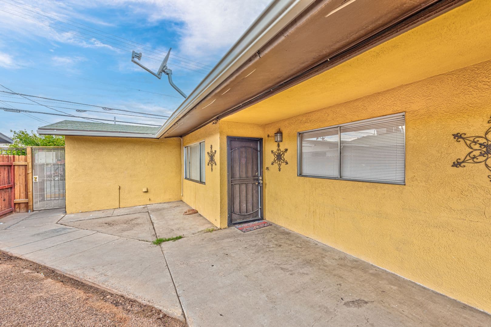 Las Vegas Apartment: 421 N Decatur Blvd