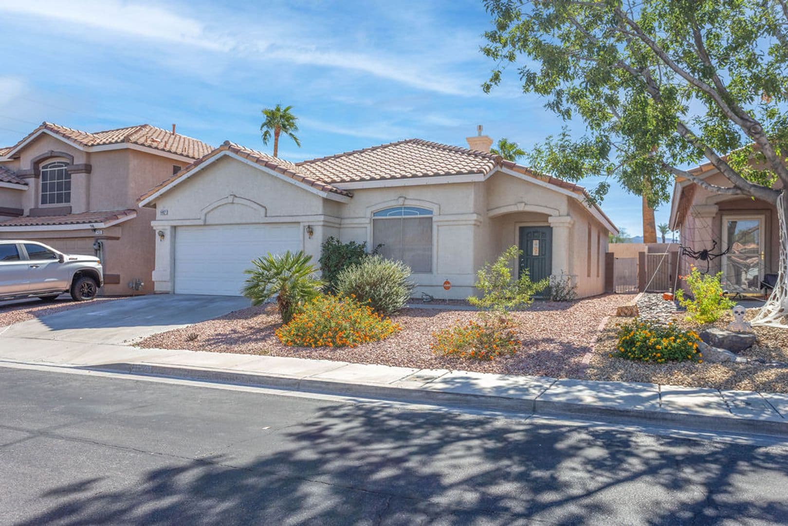 Henderson House: 1407 Hometown Ave