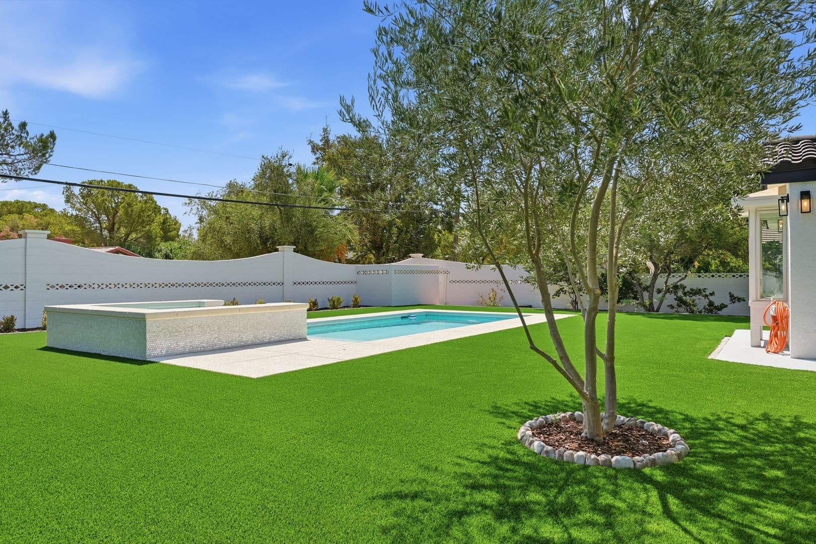 Las Vegas House: 6980 Mira Vista St