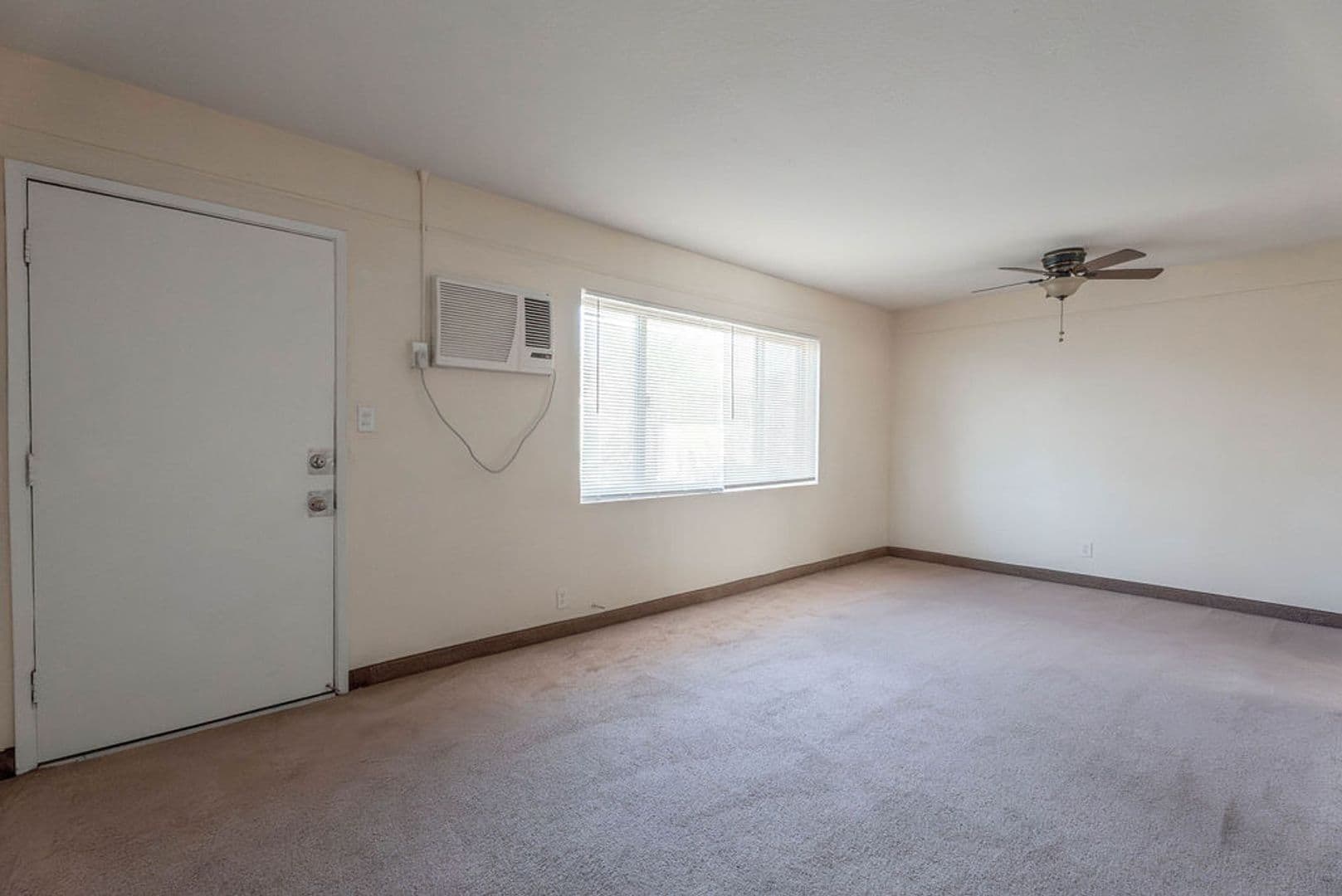 Las Vegas Apartment: 216 N 10th St