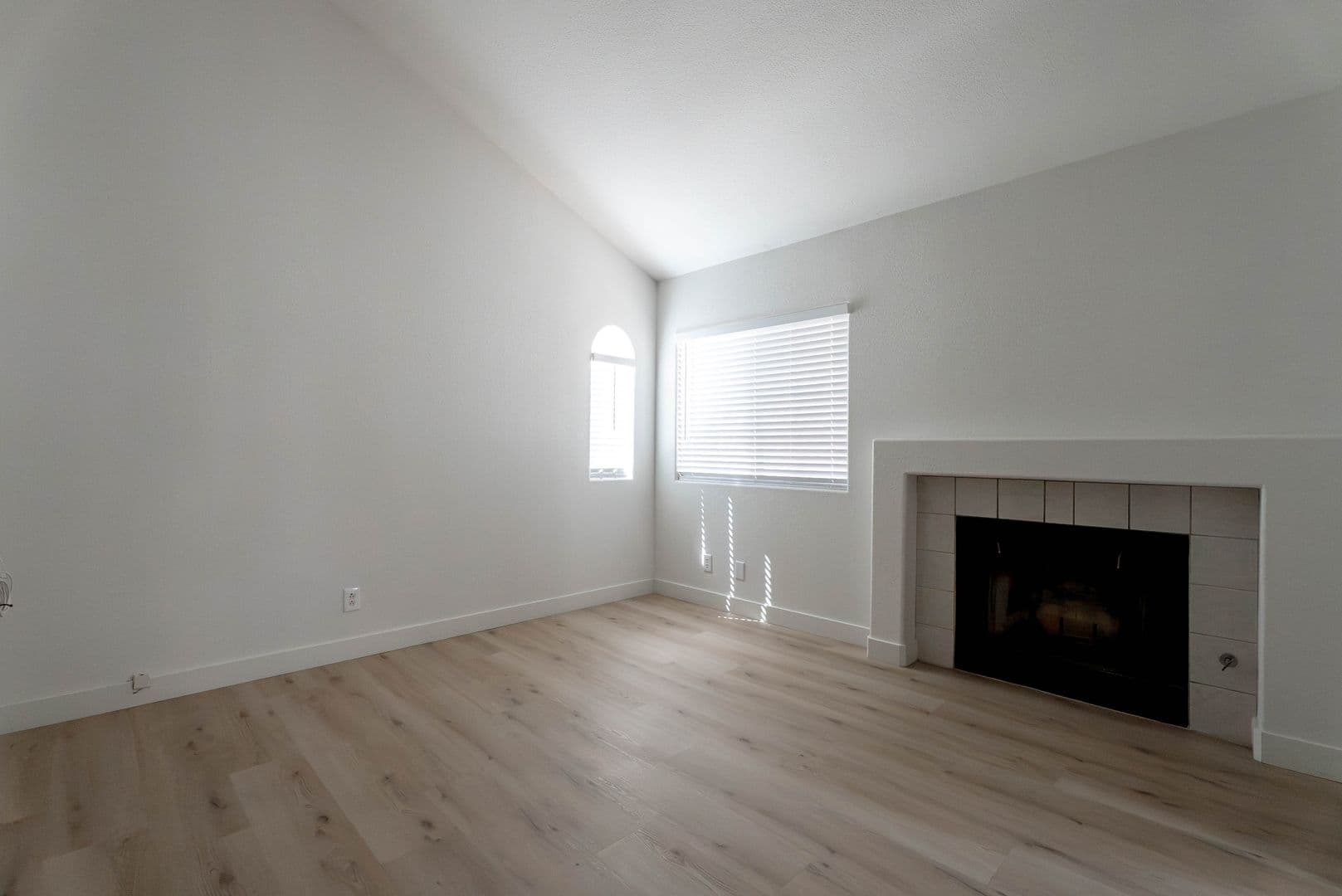 Henderson Condo: 356 Seine Way #356