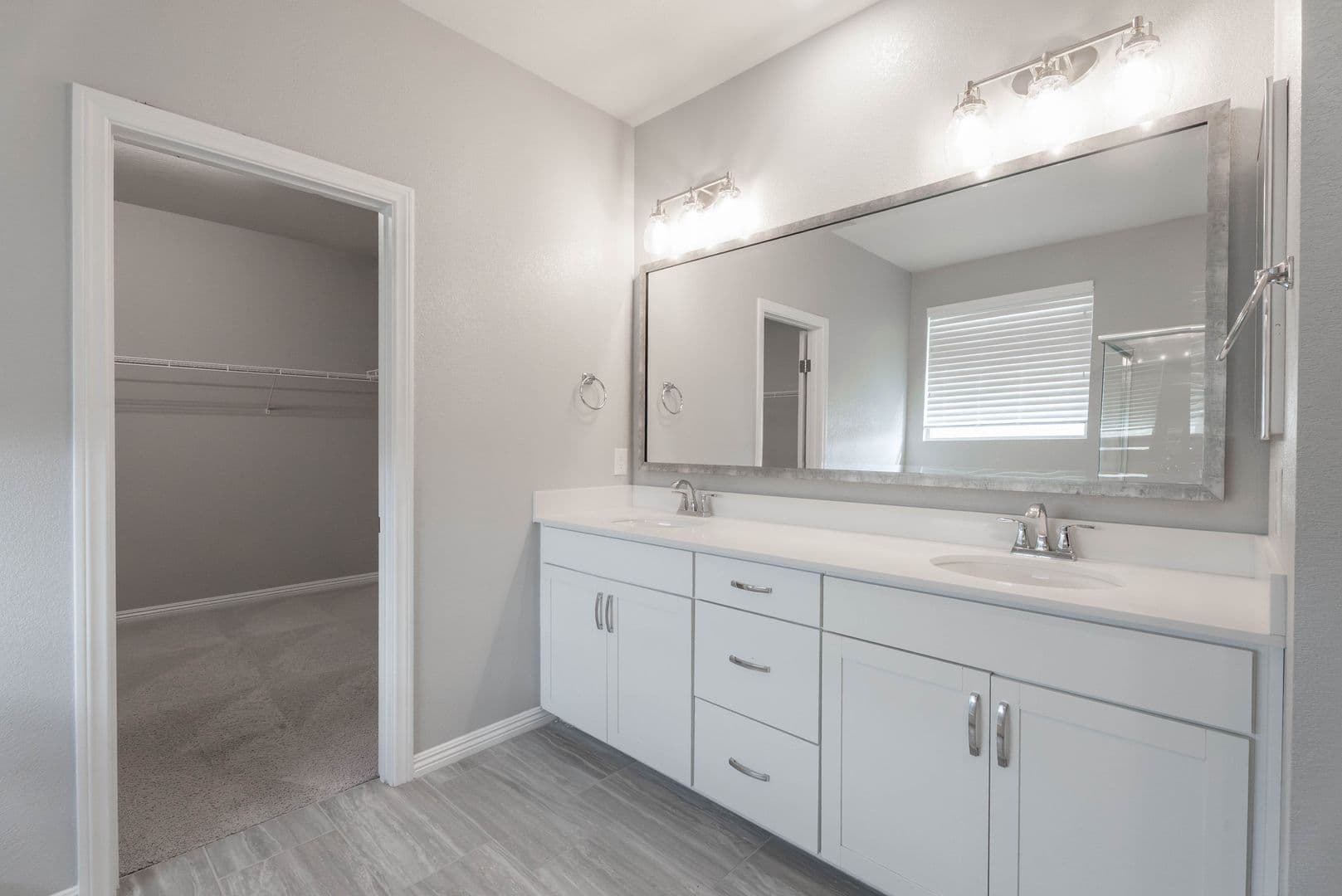 Las Vegas House: 12385 Valley Chase Ave
