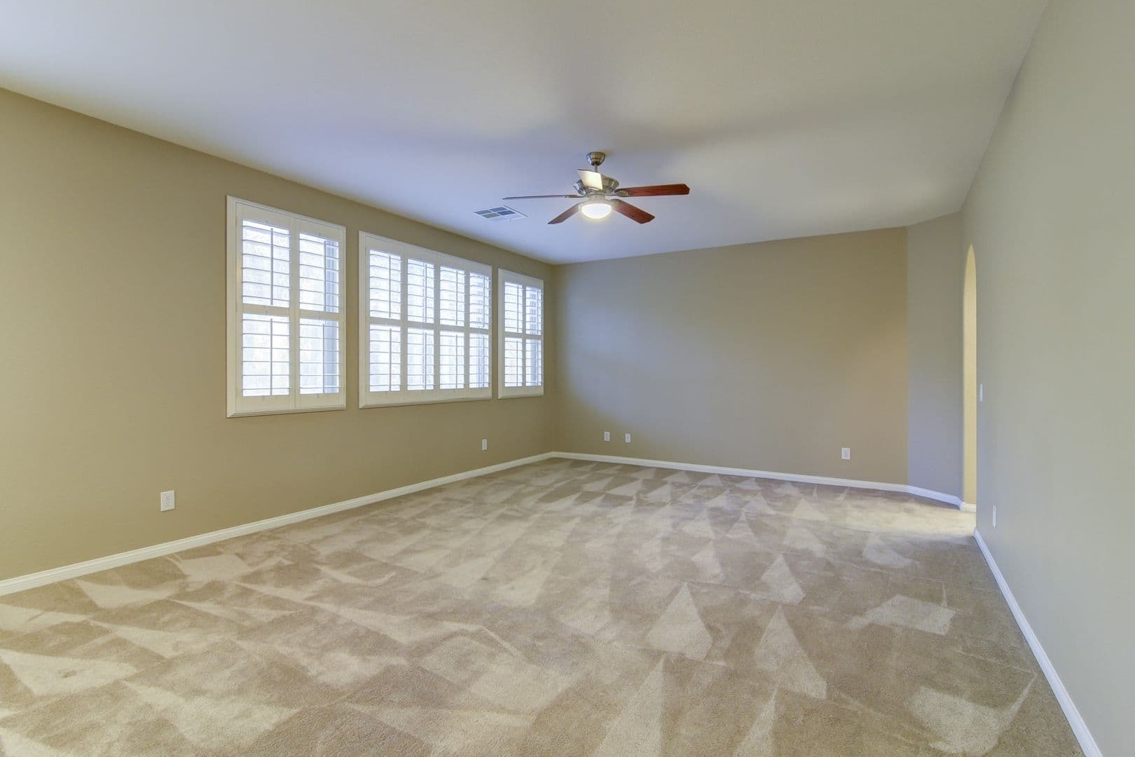 Las Vegas House: 519 Las Ocas Ct